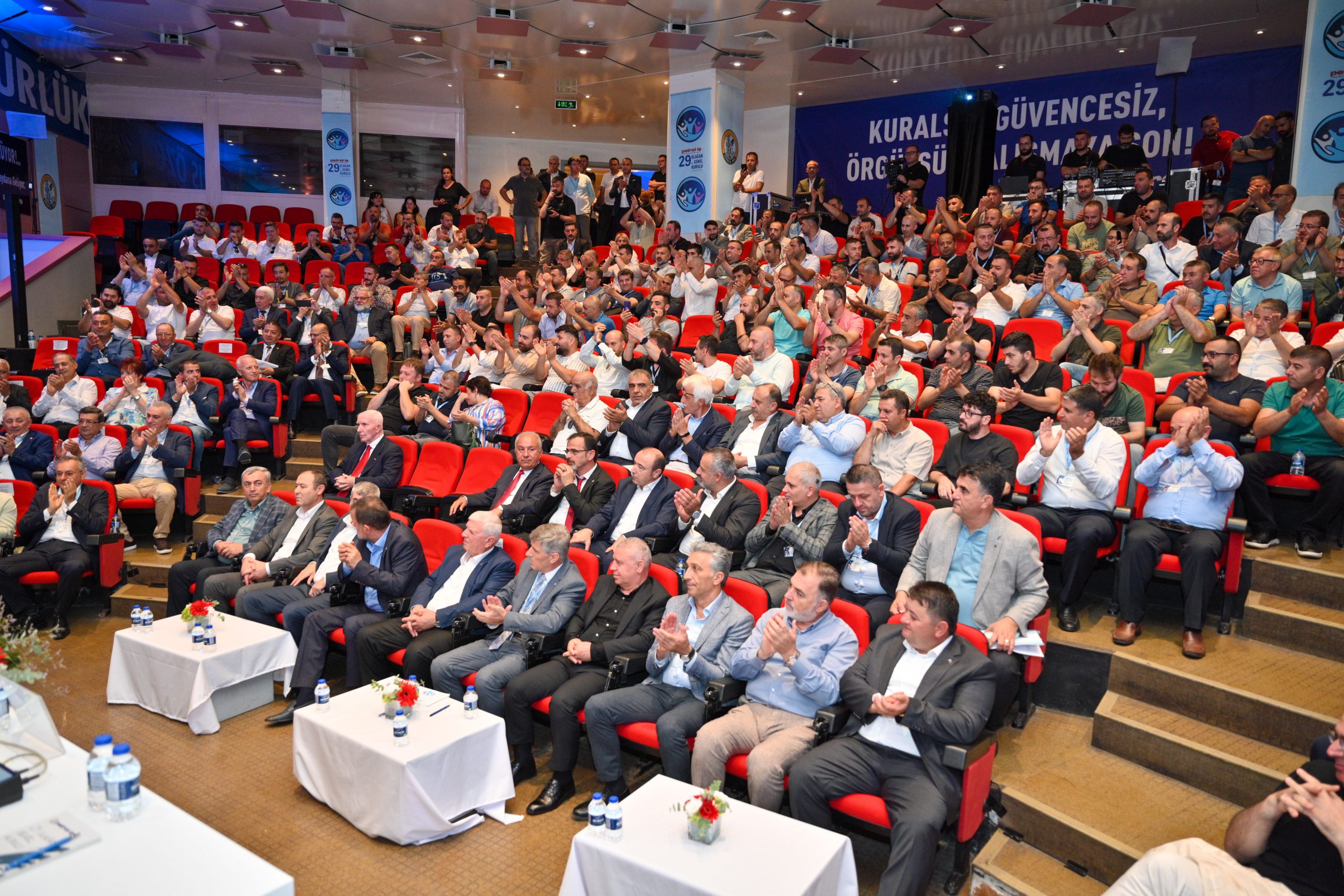 YENİ MERKEZ YÖNETİMİ BELİRLENDİ