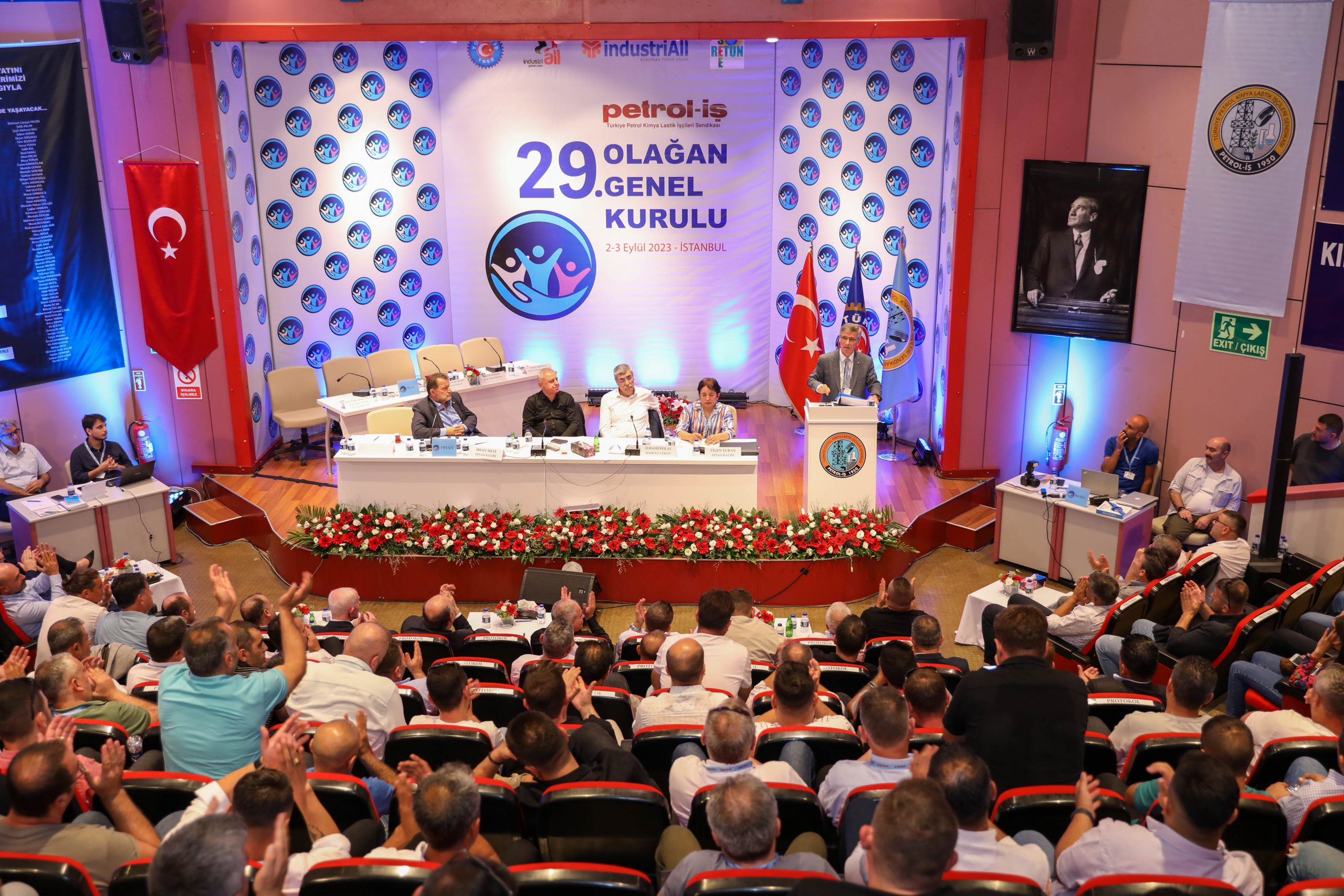 YENİ MERKEZ YÖNETİMİ BELİRLENDİ