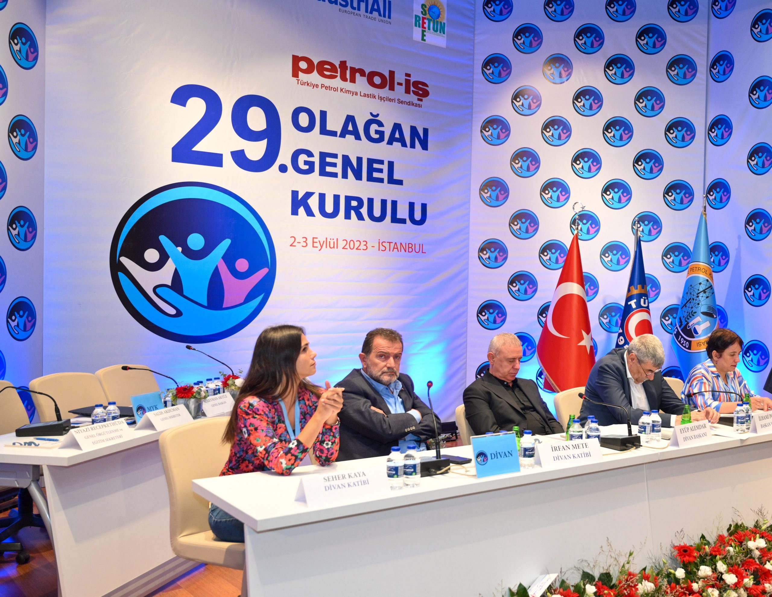 YENİ MERKEZ YÖNETİMİ BELİRLENDİ