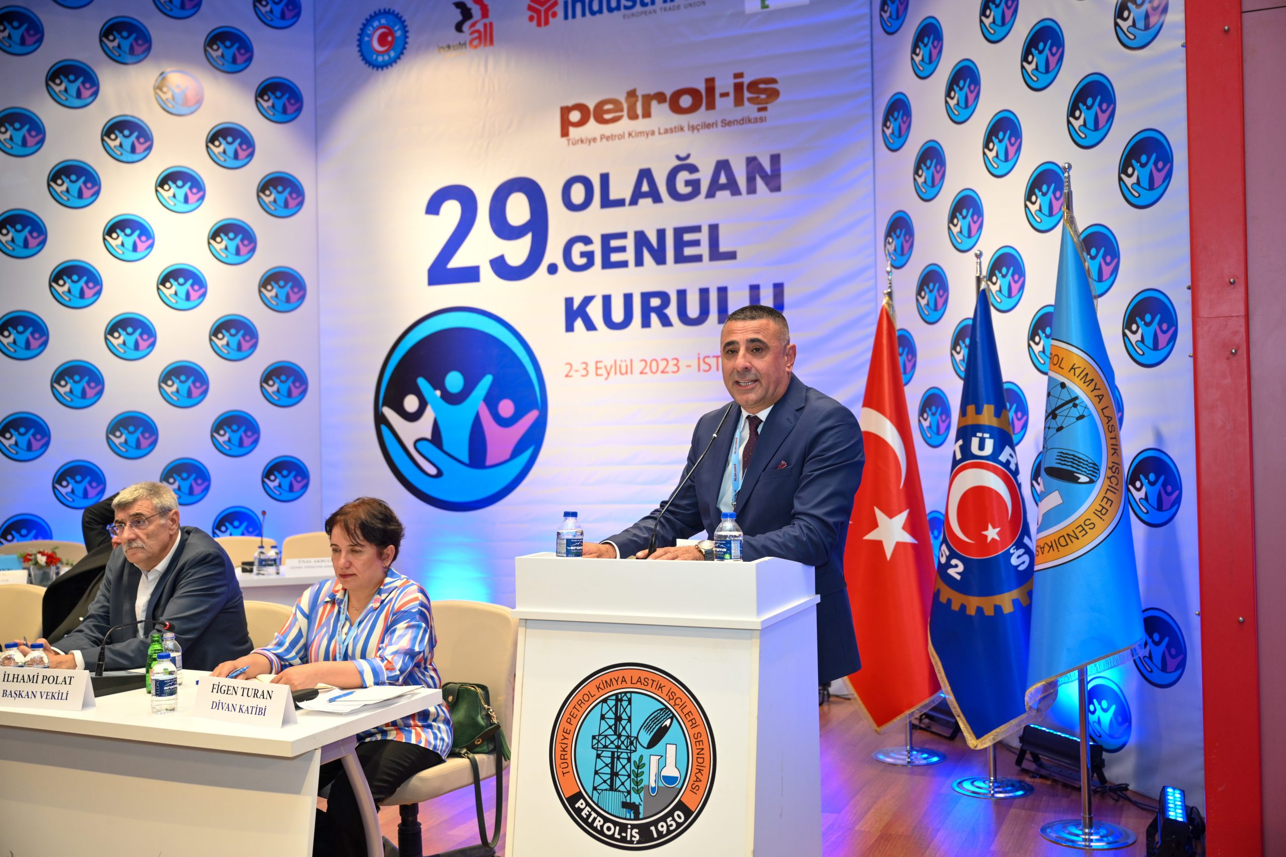 YENİ MERKEZ YÖNETİMİ BELİRLENDİ