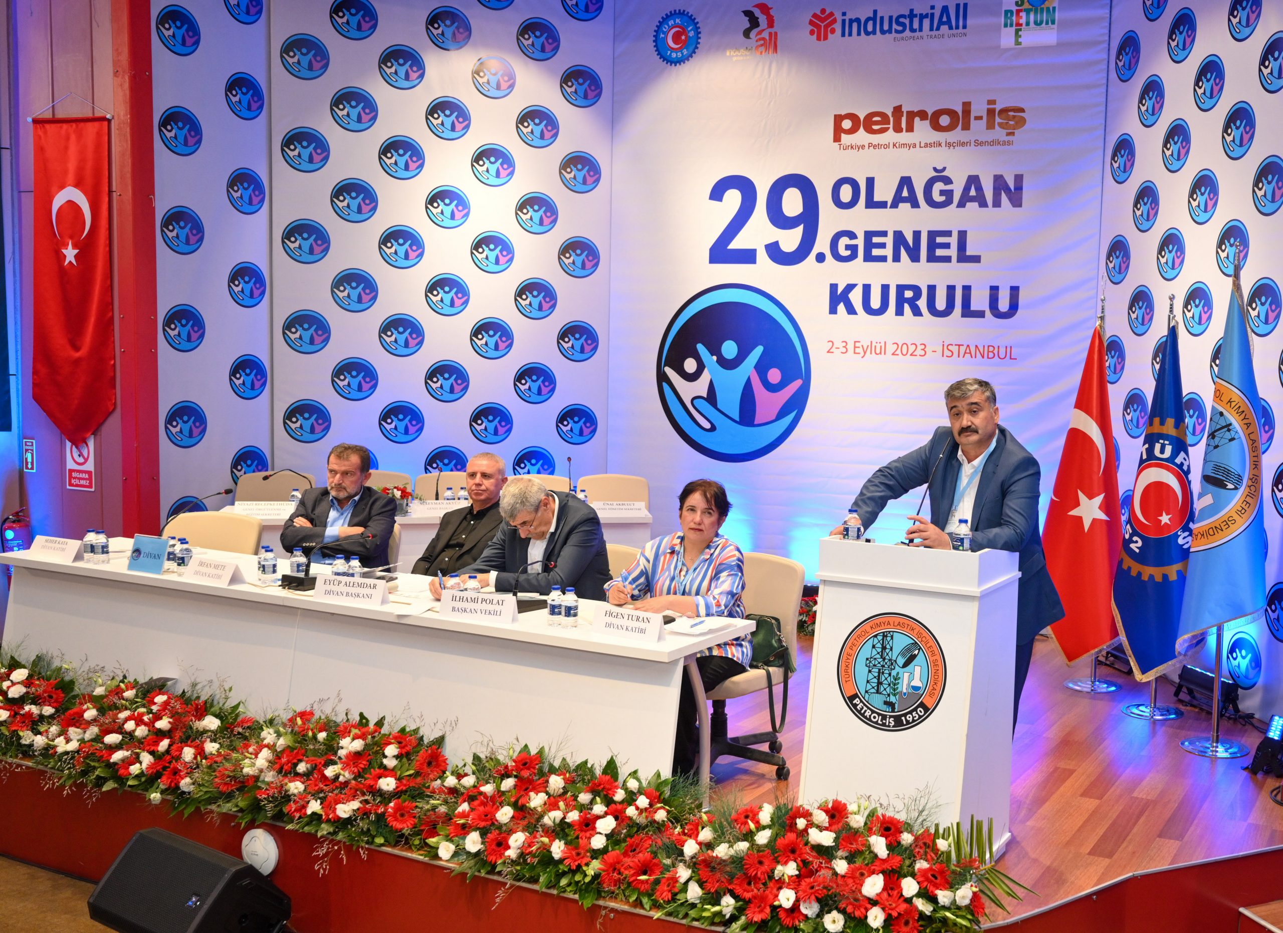 YENİ MERKEZ YÖNETİMİ BELİRLENDİ