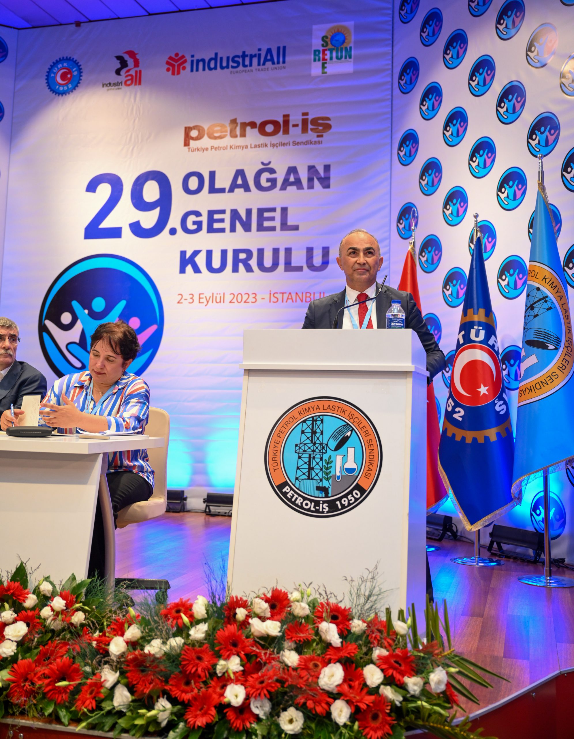 YENİ MERKEZ YÖNETİMİ BELİRLENDİ