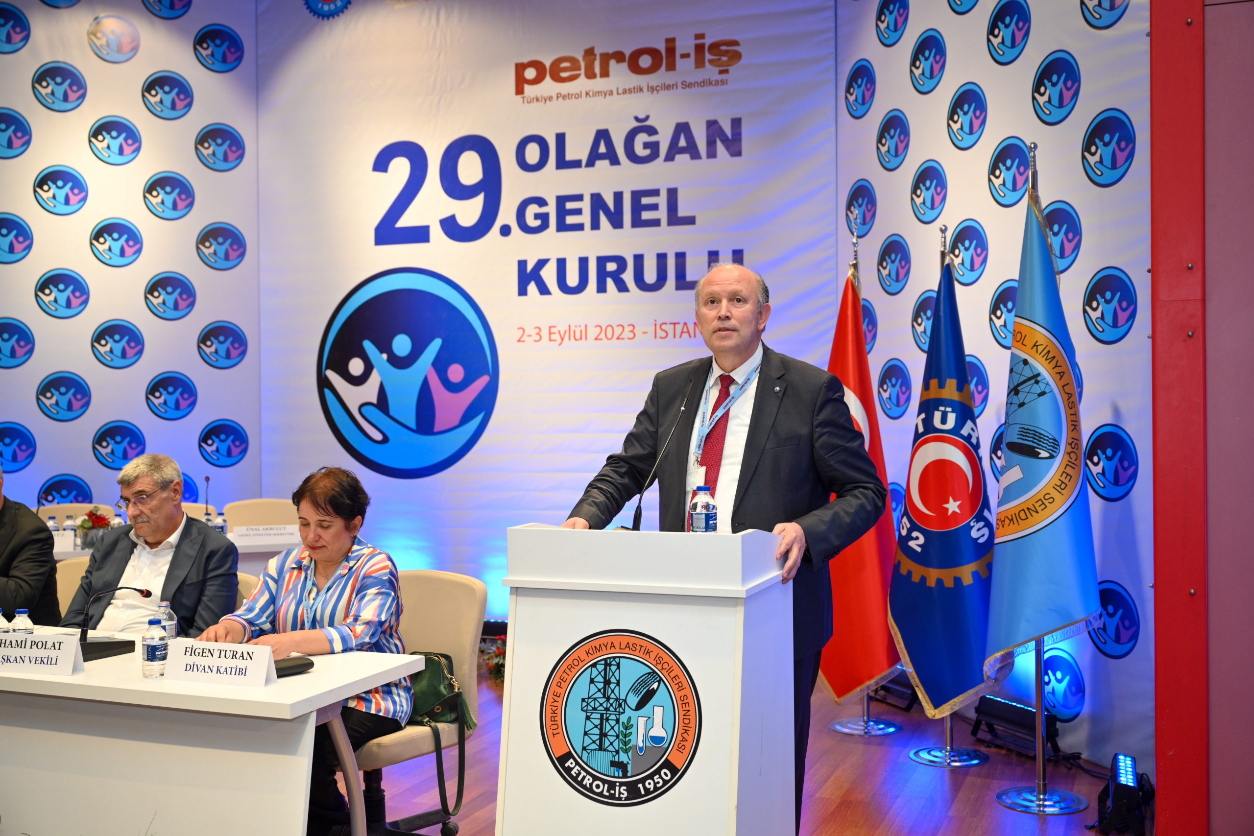 YENİ MERKEZ YÖNETİMİ BELİRLENDİ