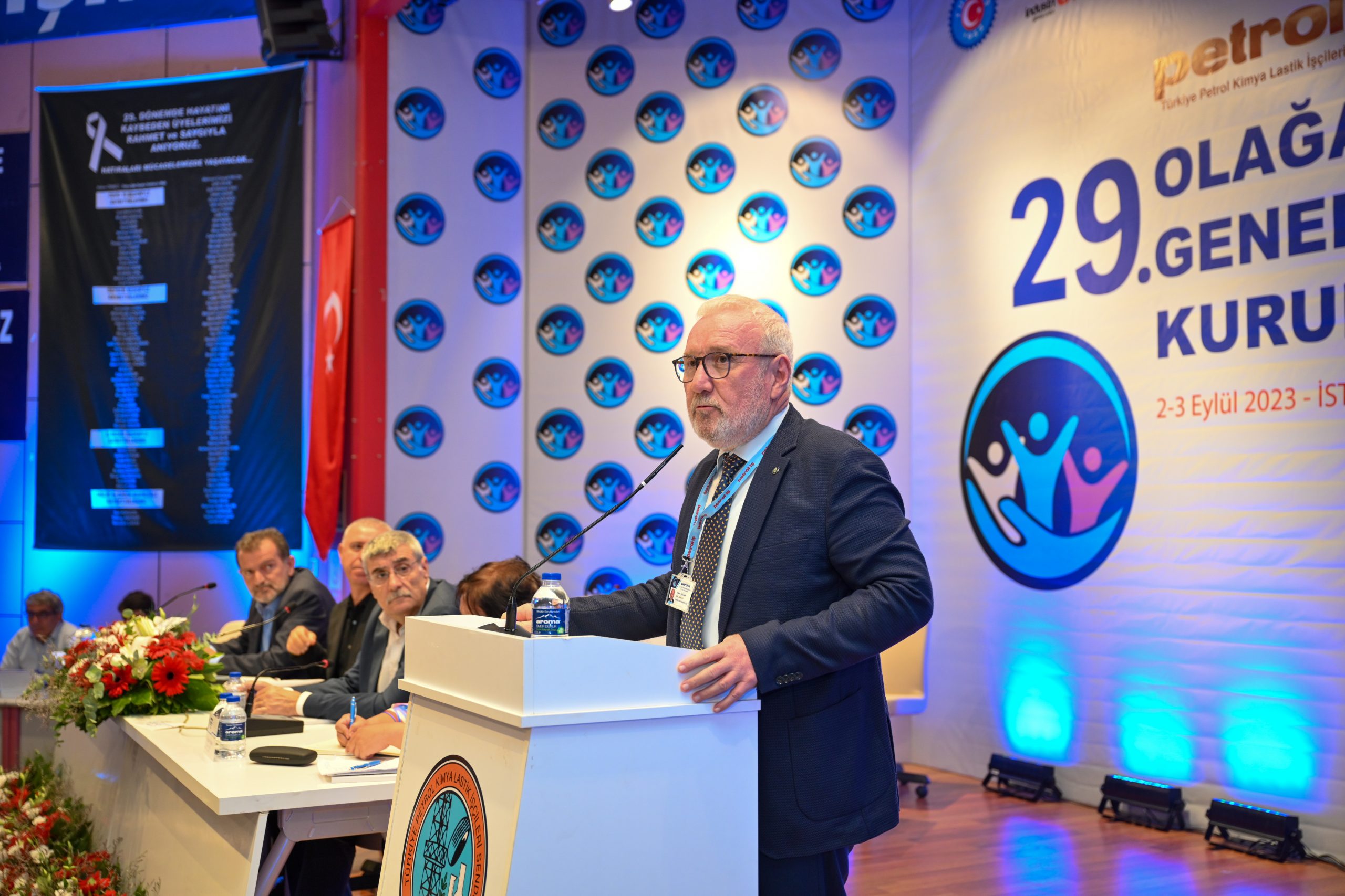 YENİ MERKEZ YÖNETİMİ BELİRLENDİ