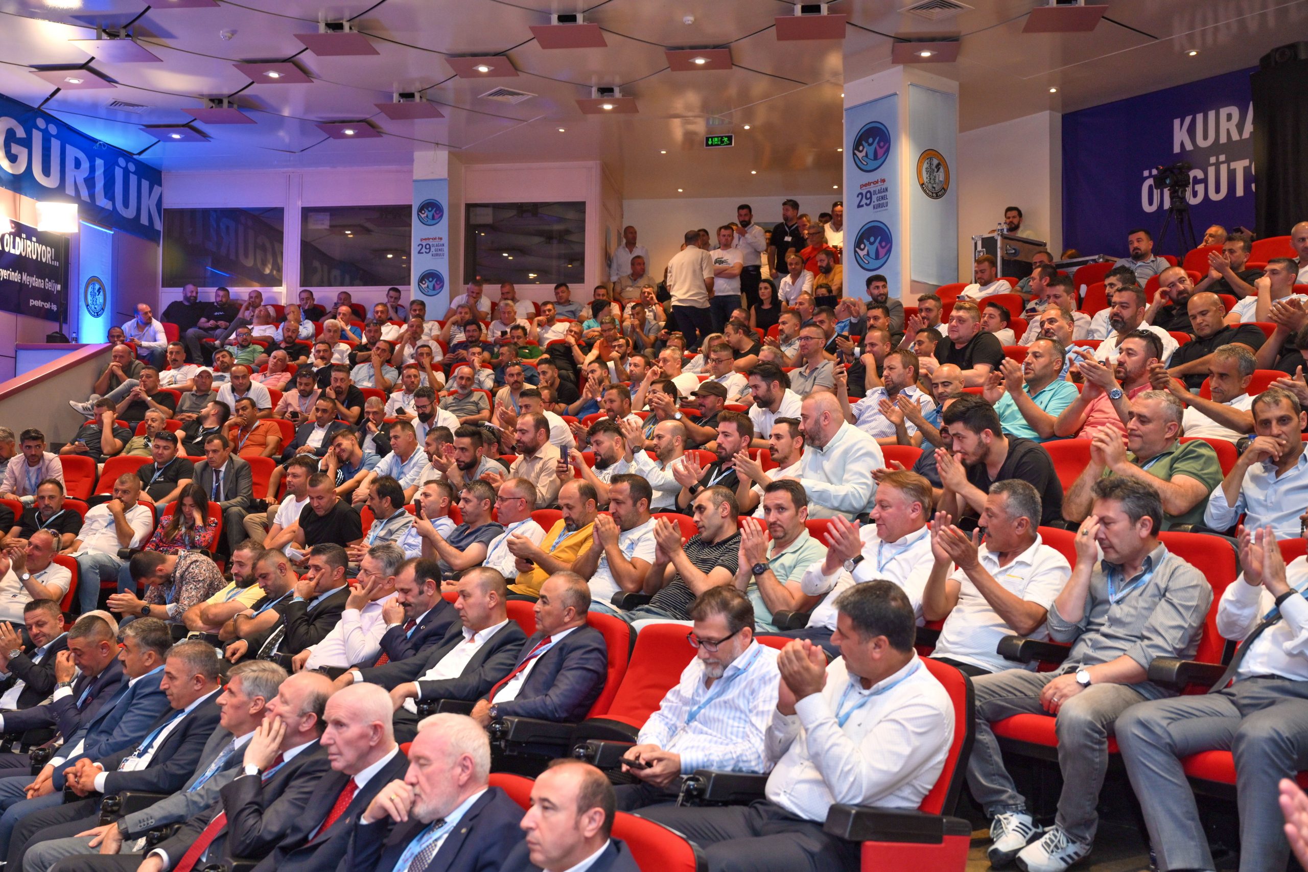 YENİ MERKEZ YÖNETİMİ BELİRLENDİ