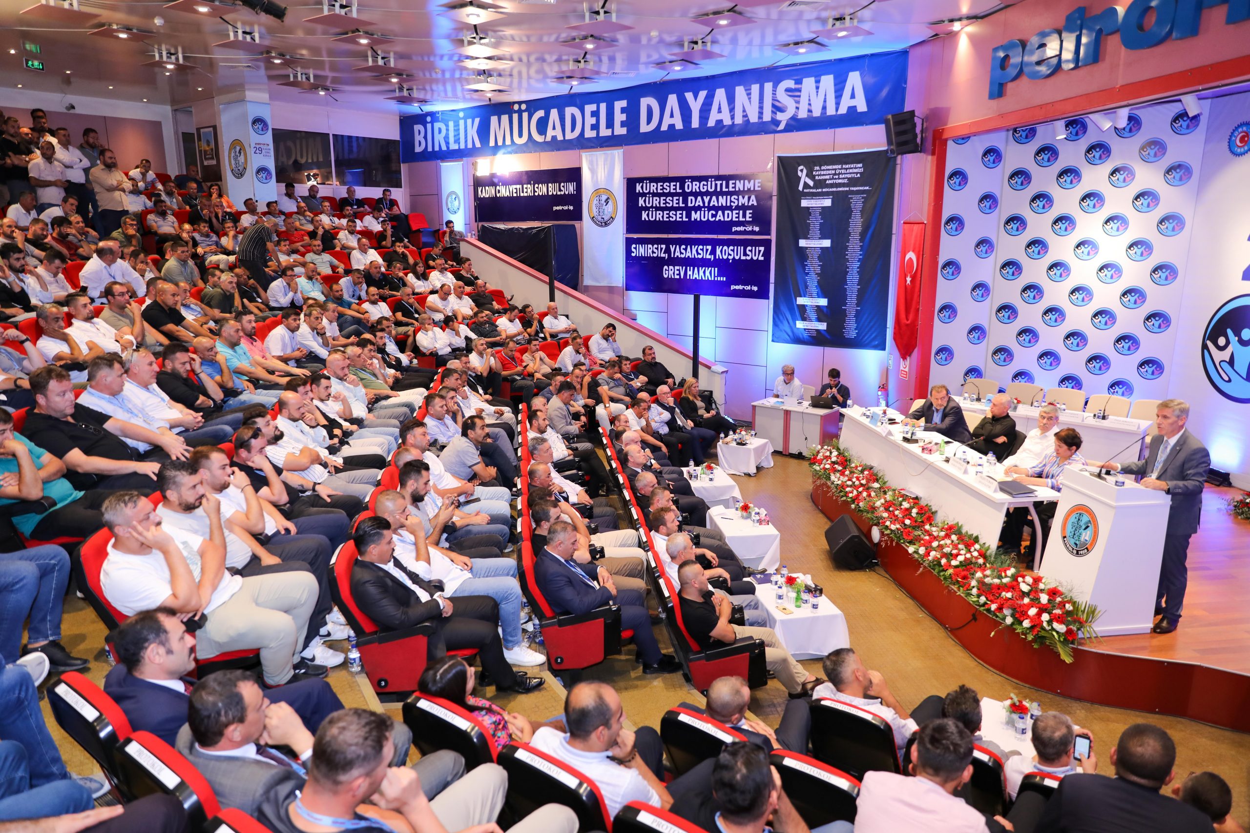 YENİ MERKEZ YÖNETİMİ BELİRLENDİ