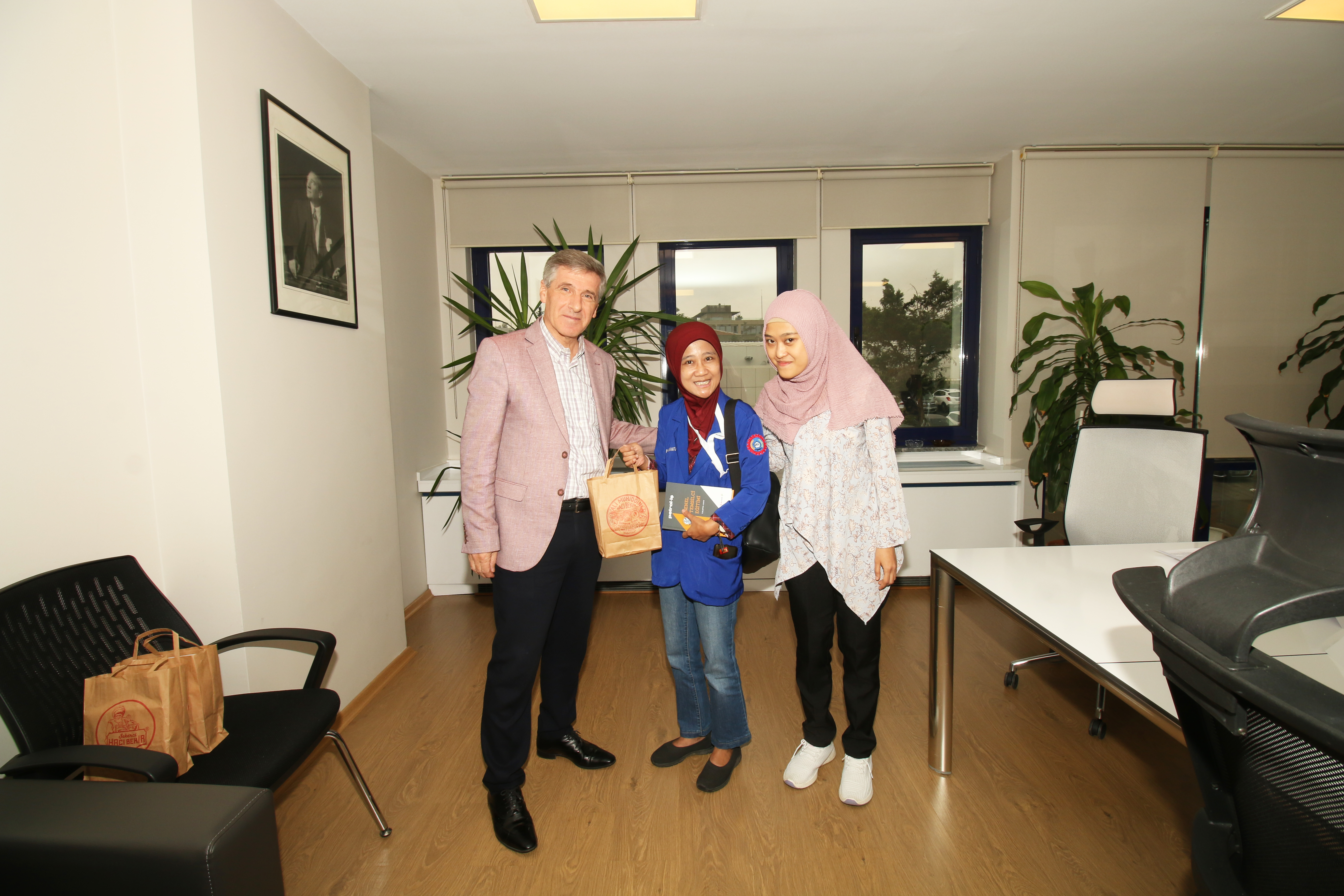 İlaç İşkolu Sendikaları Küresel Ağ Toplantısı Sendikamız Genel Merkezinde Yapıldı