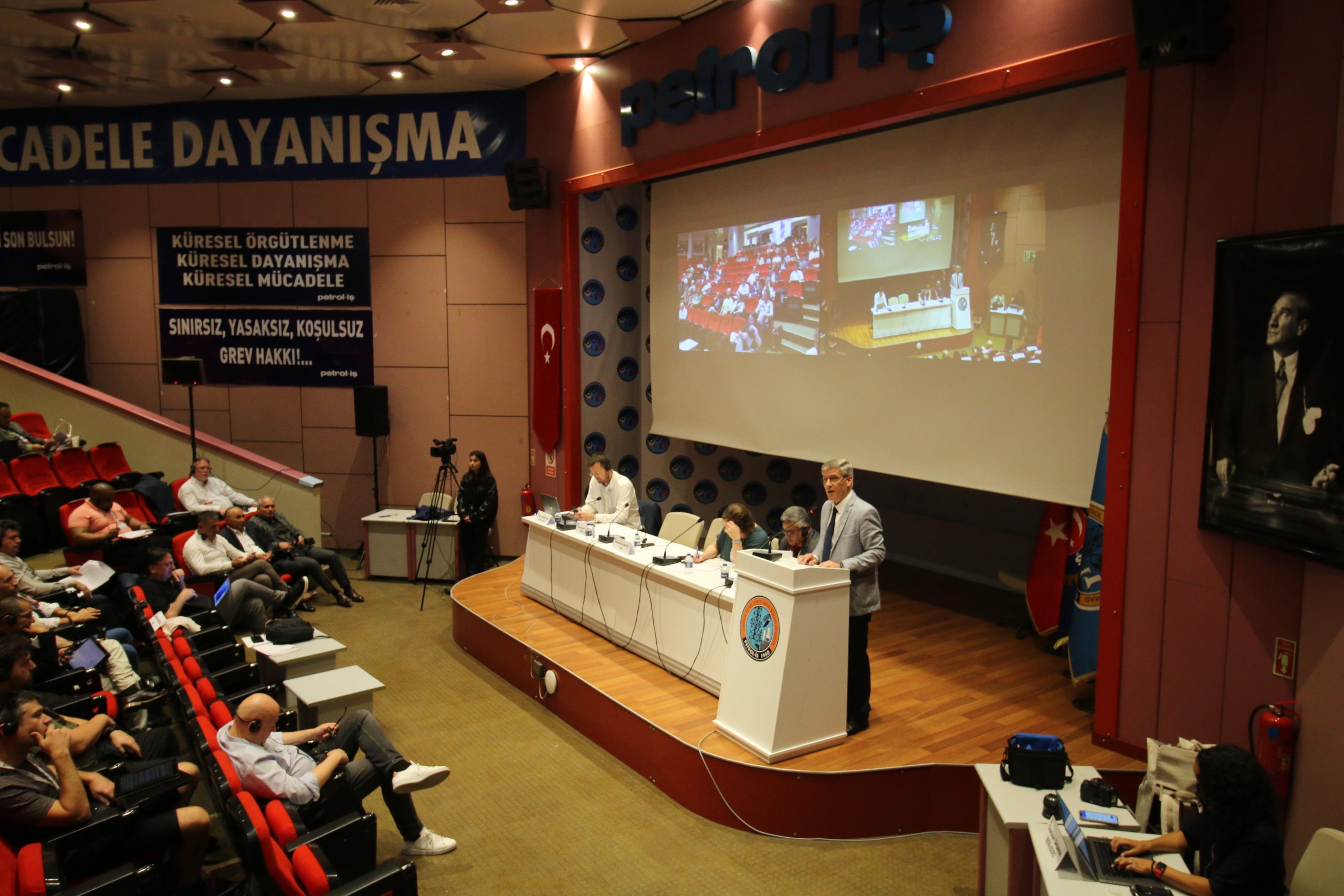 Dünya Kimya ve İlaç Sendikaları Toplantısı Başladı