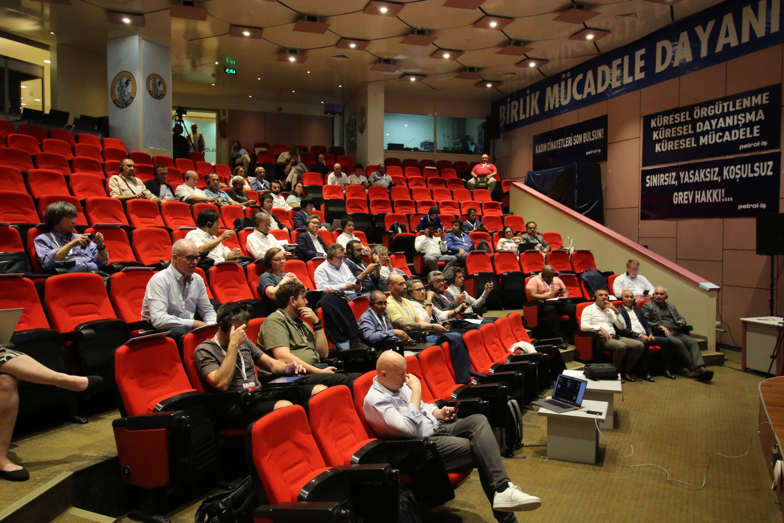 Dünya Kimya ve İlaç Sendikaları Toplantısı Başladı