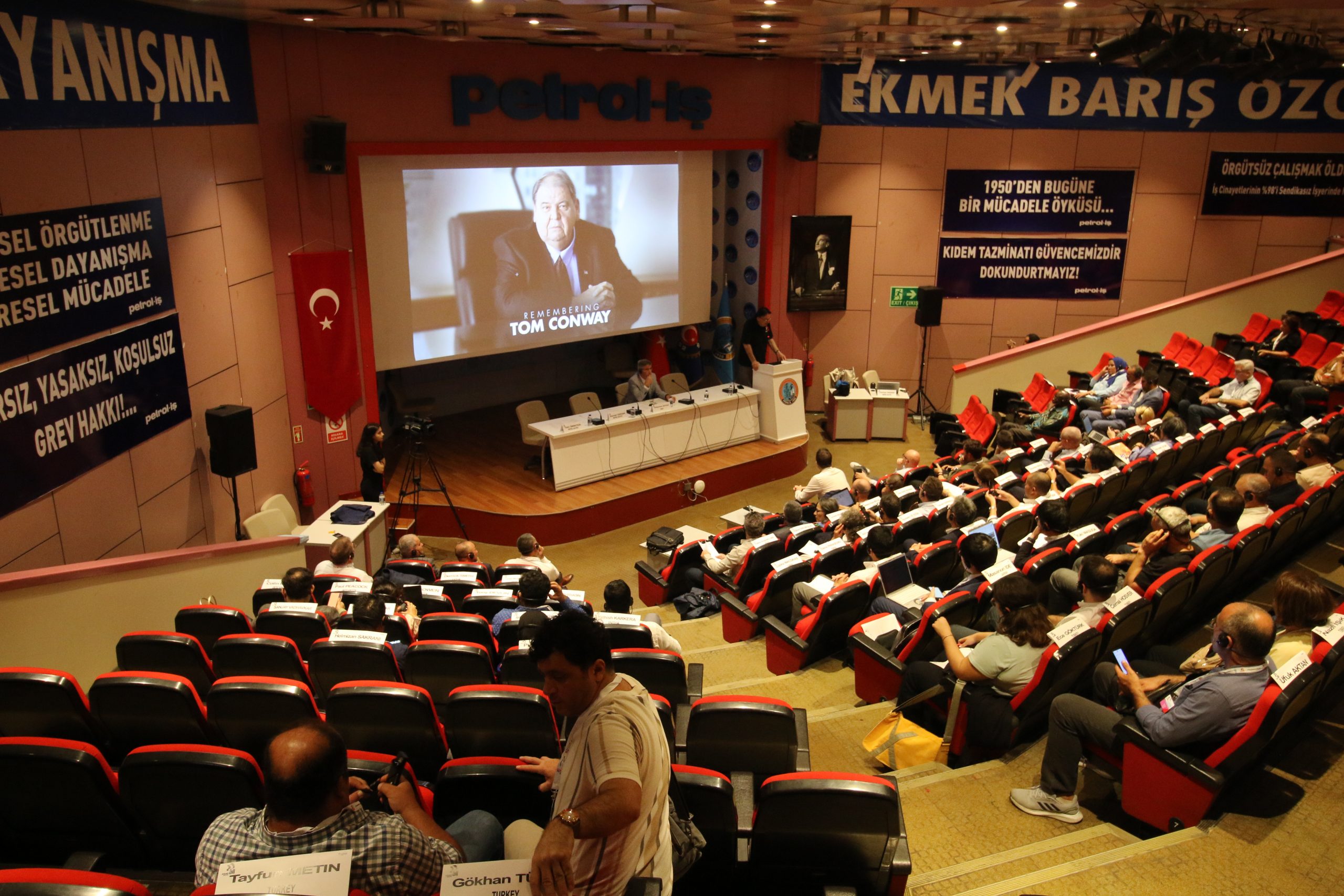 Dünya Kimya ve İlaç Sendikaları Toplantısı Başladı