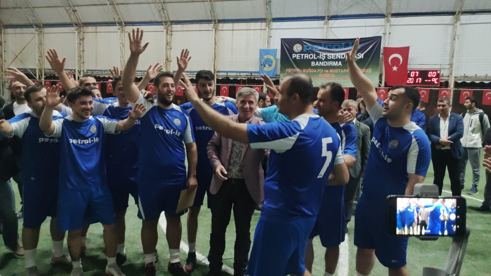 Hüseyin Buğdaycı ve Mustafa Demirbaş Anısına Düzenlenen Futbol Turnuvası Sona Erdi