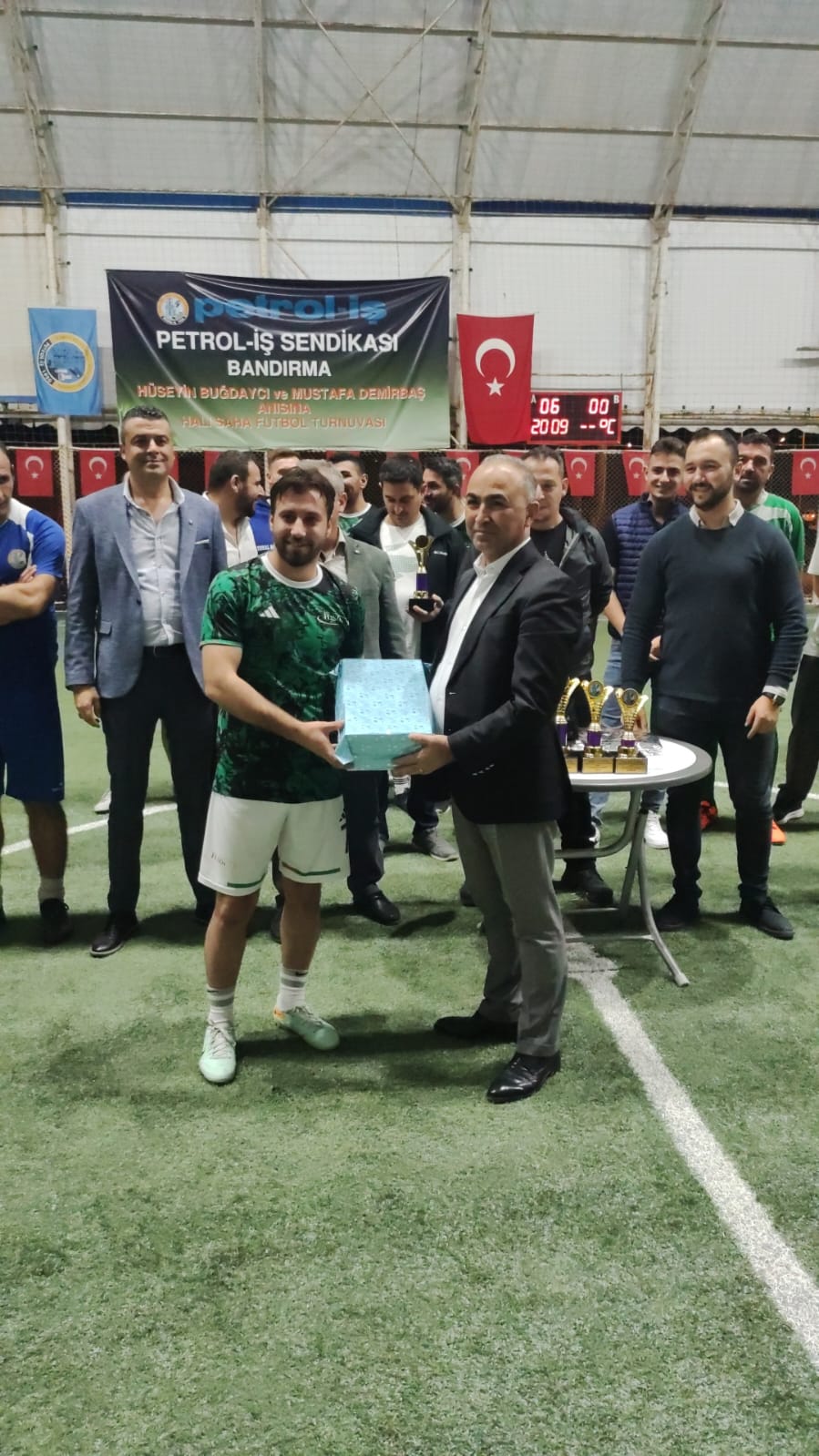 Hüseyin Buğdaycı ve Mustafa Demirbaş Anısına Düzenlenen Futbol Turnuvası Sona Erdi