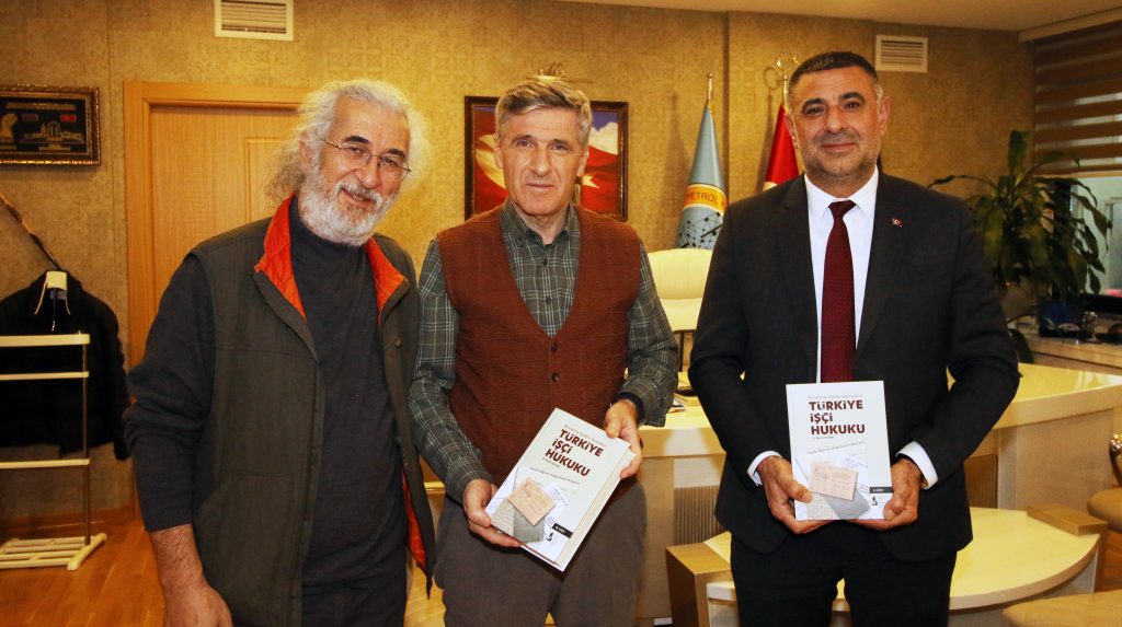 Türkiye İşçi Hukuku Kitabı Yayımlandı