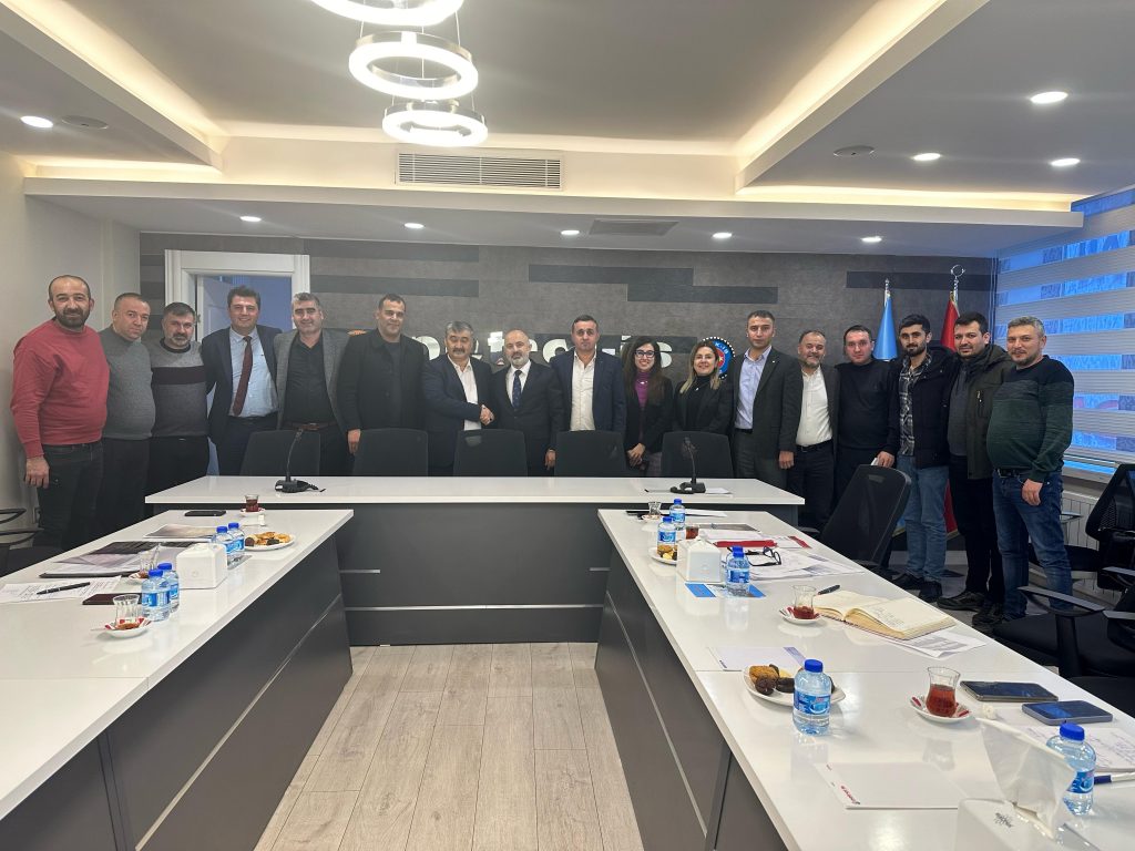 Petlas İşyerinde TİS İmzalandı