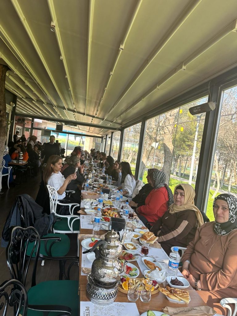 Batman Şubemizde 8 Mart Ortak Etkinlikle Kutlandı