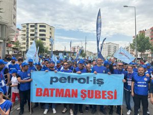 Batman’da Kitlesel 1 Mayıs Kutlaması