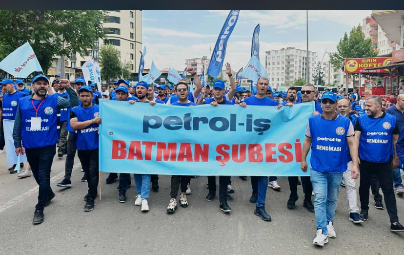 Batman'da Kitlesel 1 Mayıs Kutlaması