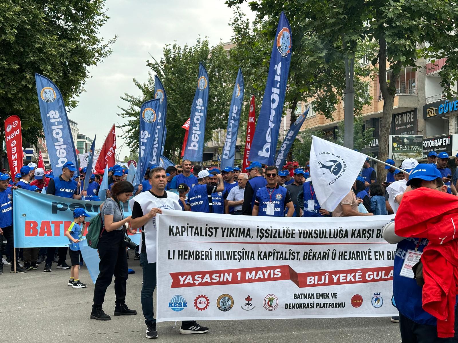 Batman'da Kitlesel 1 Mayıs Kutlaması