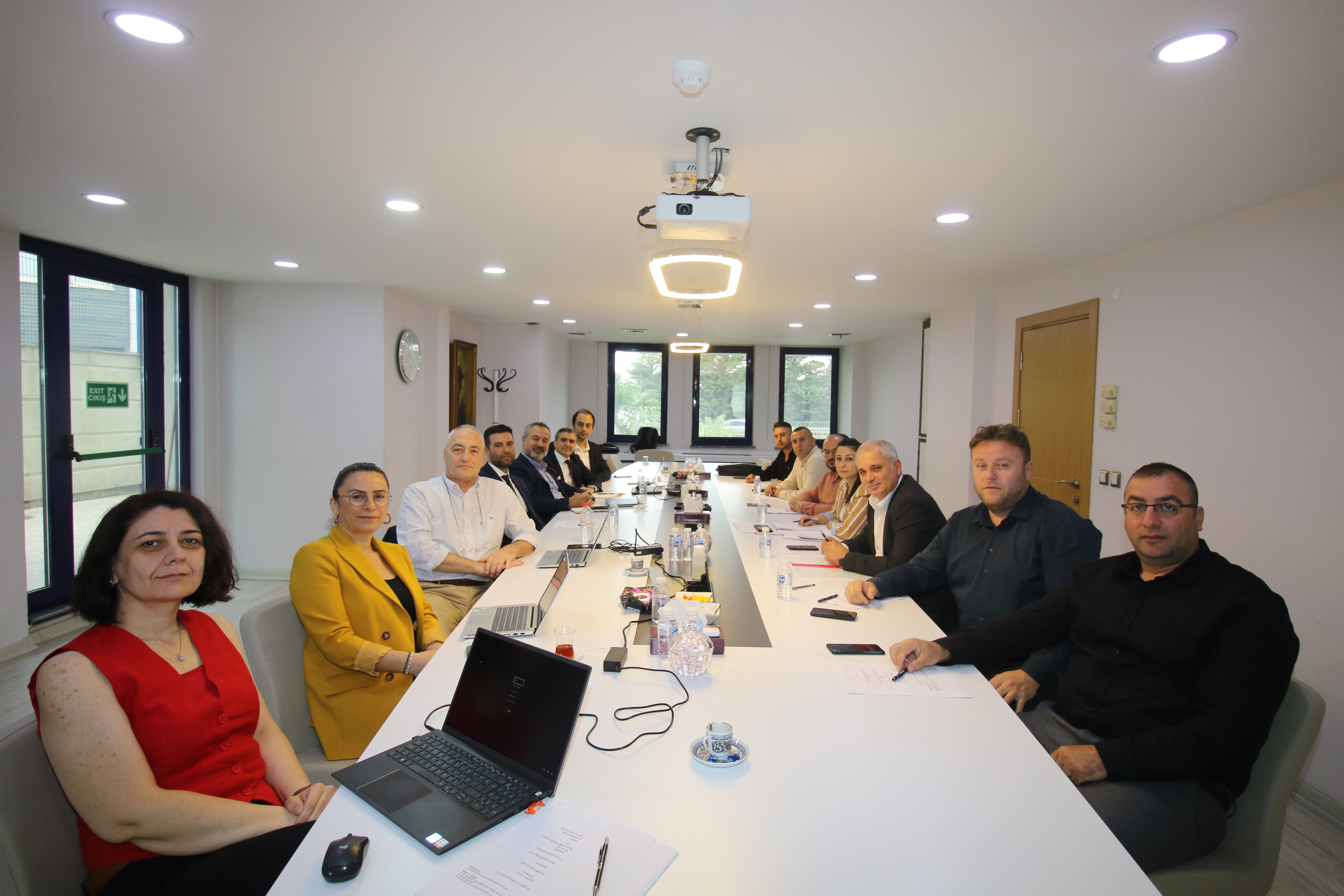 Cambro Özay’da TİS Taslak Çalışması Yapıldı