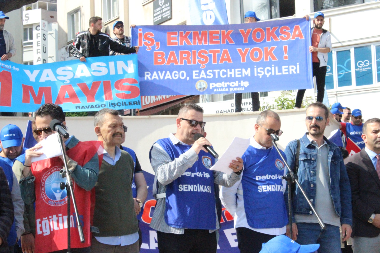 Aliağa Şubemiz 1 Mayıs Emek ve Dayanışma Gününü Coşkuyla Kutladı