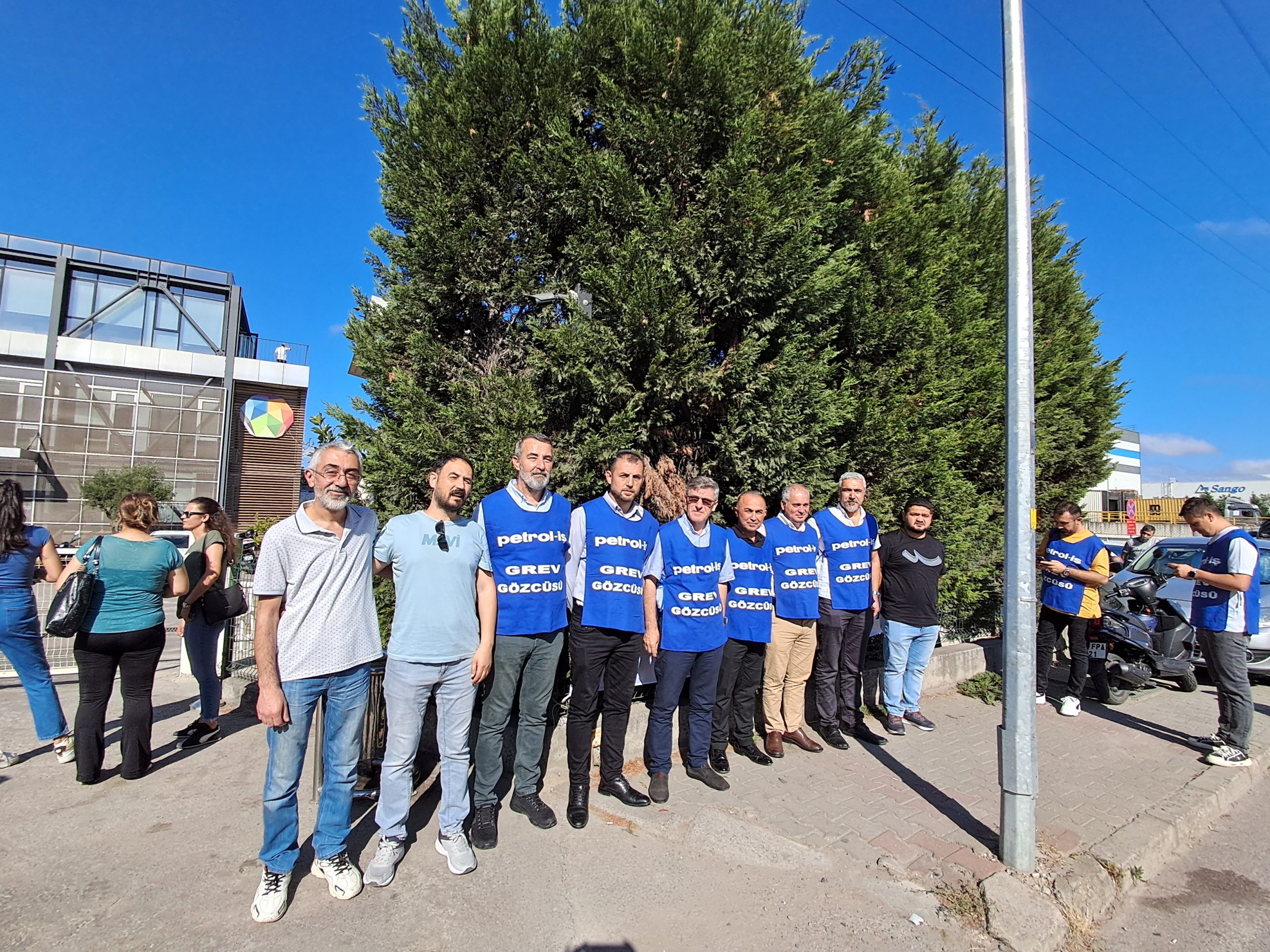 Novares’te Grev Başladı