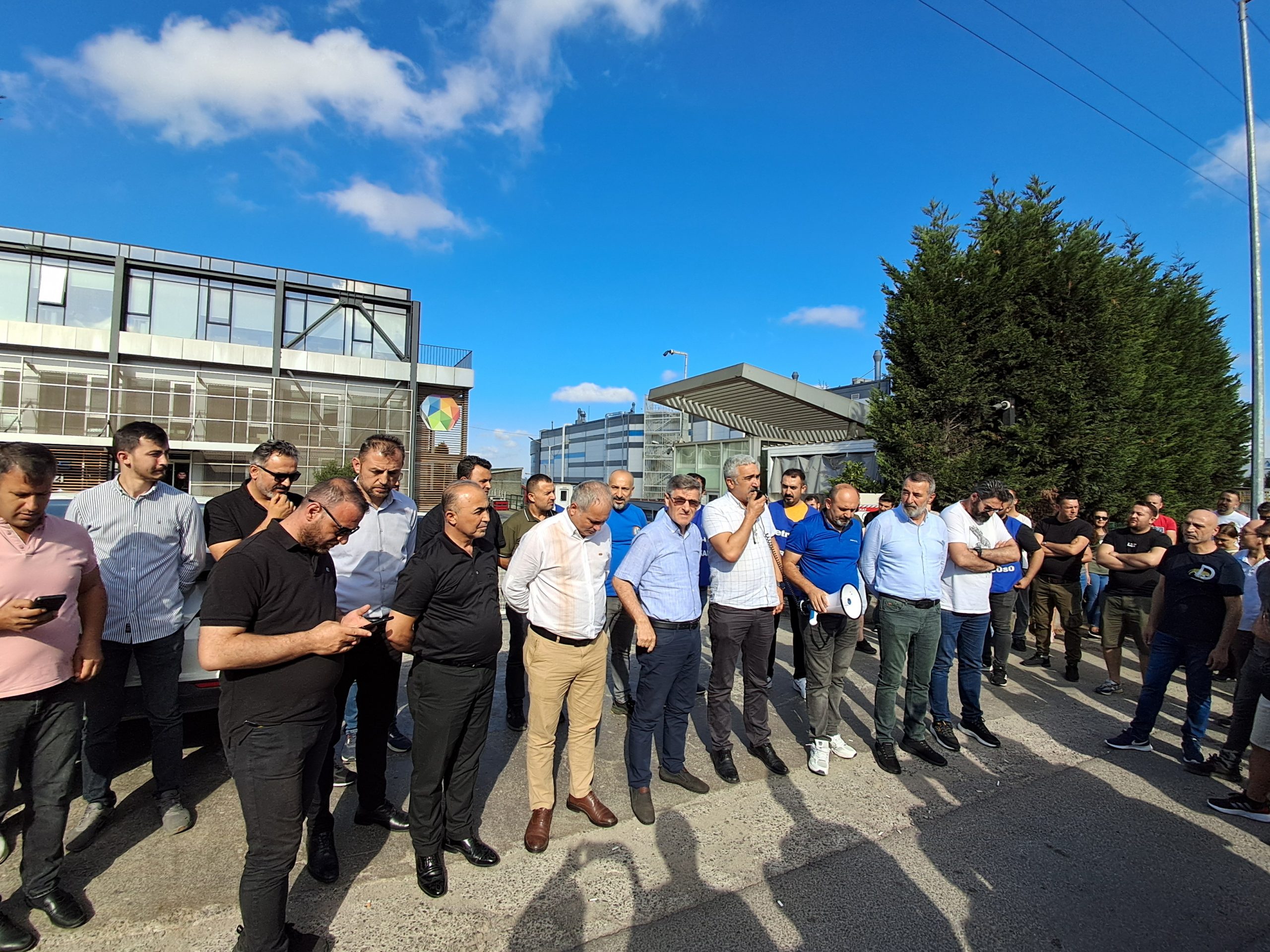 Novares’te Grev Başladı