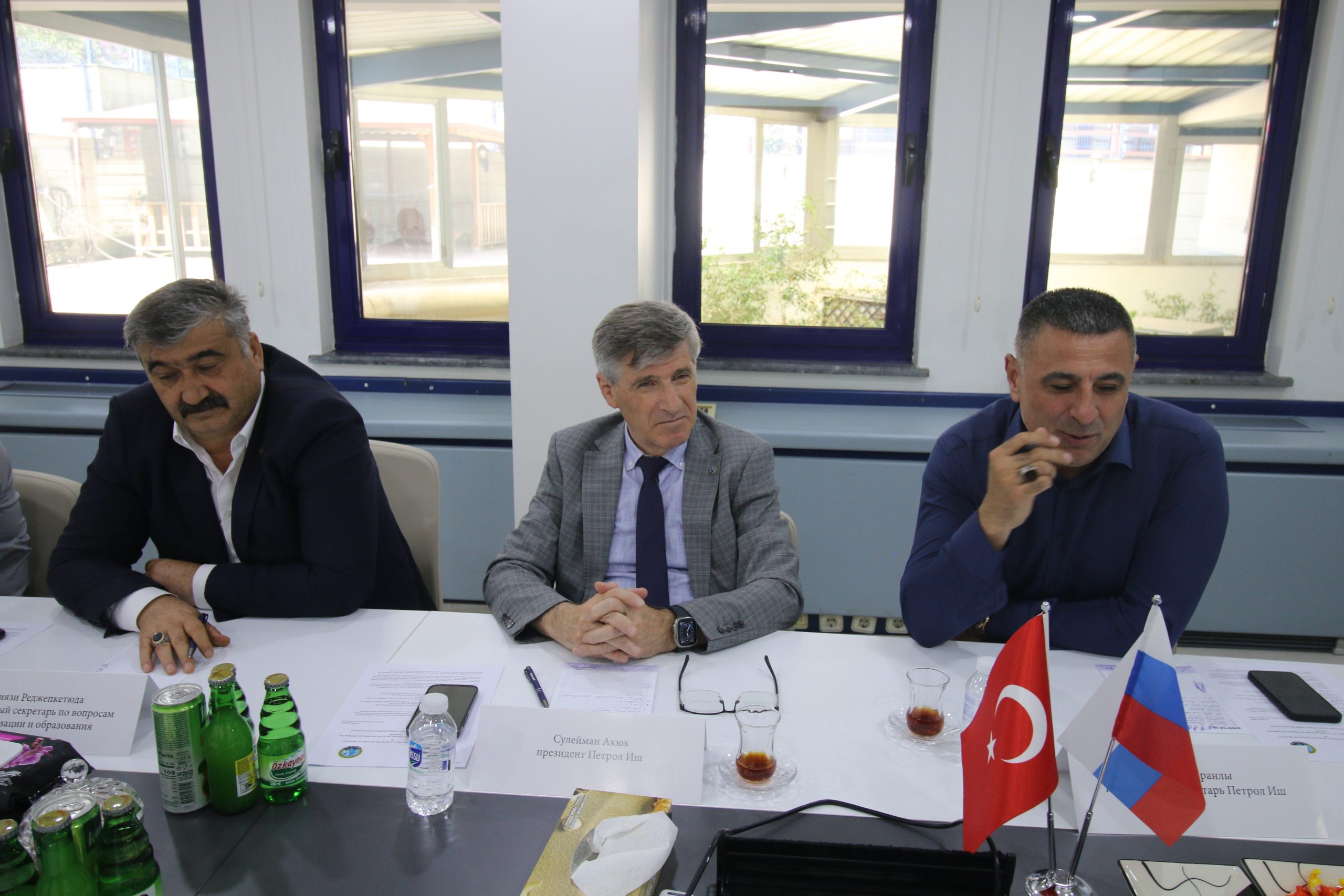 ROGWU Heyeti Petrol-İş’te