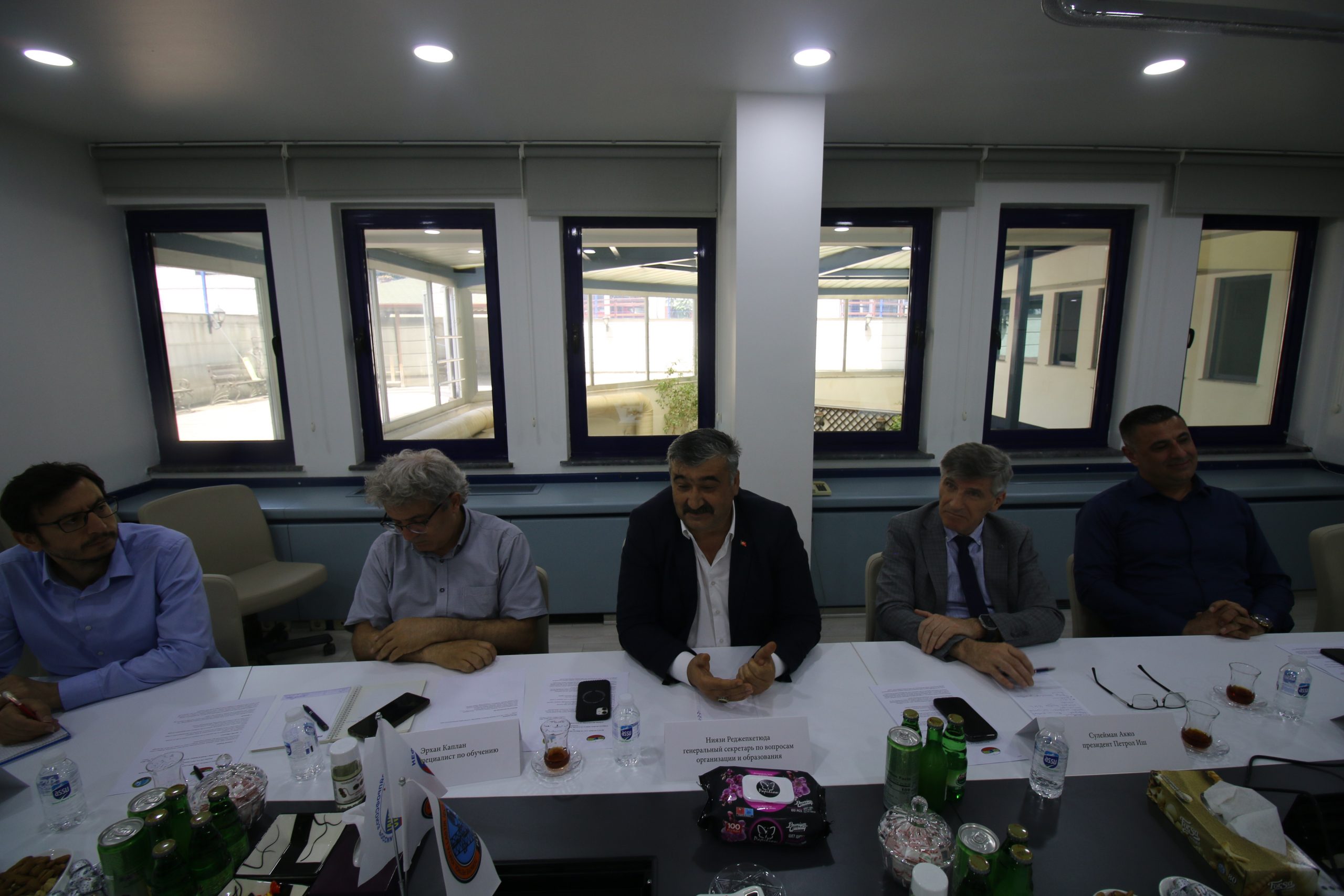 ROGWU Heyeti Petrol-İş’te