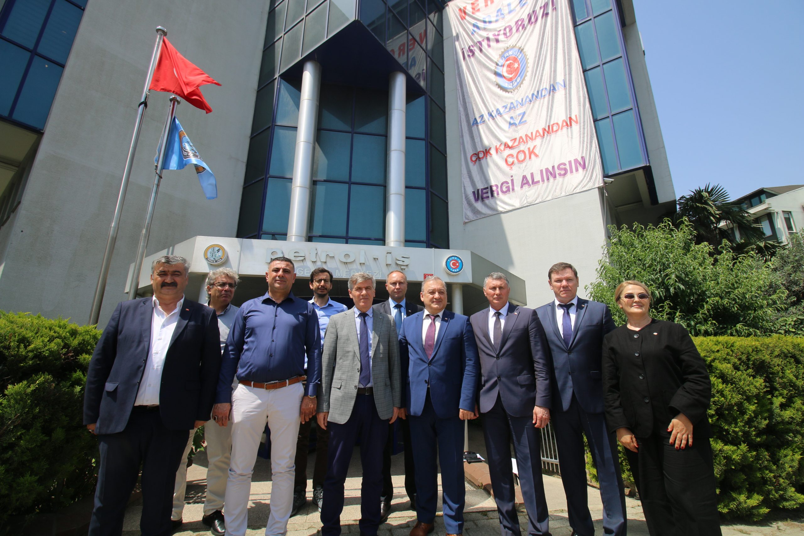 ROGWU Heyeti Petrol-İş’te