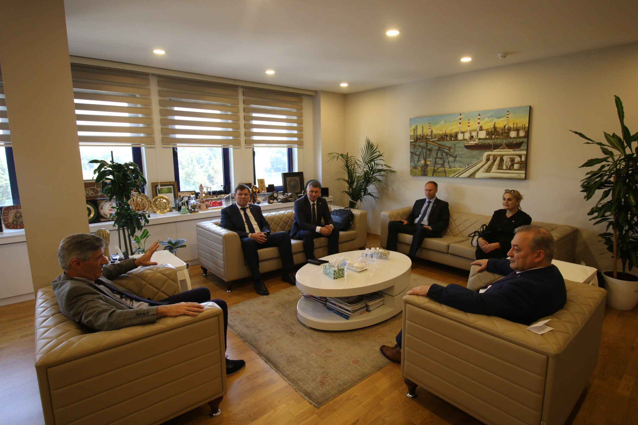 ROGWU Heyeti Petrol-İş’te