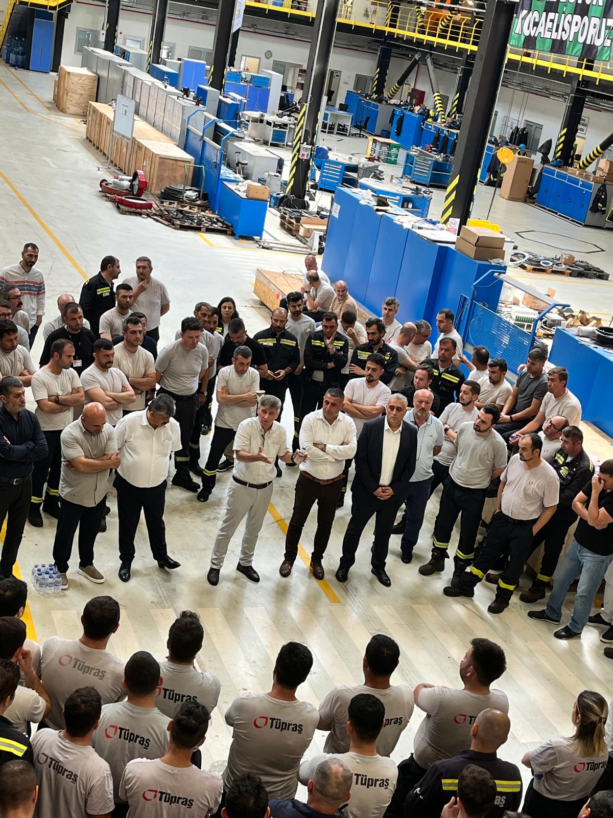 Merkez Yöneticilerimiz Kocaeli Şubemize Bağlı Tüpraş İzmit Rafinerisi’ni Ziyaret Etti