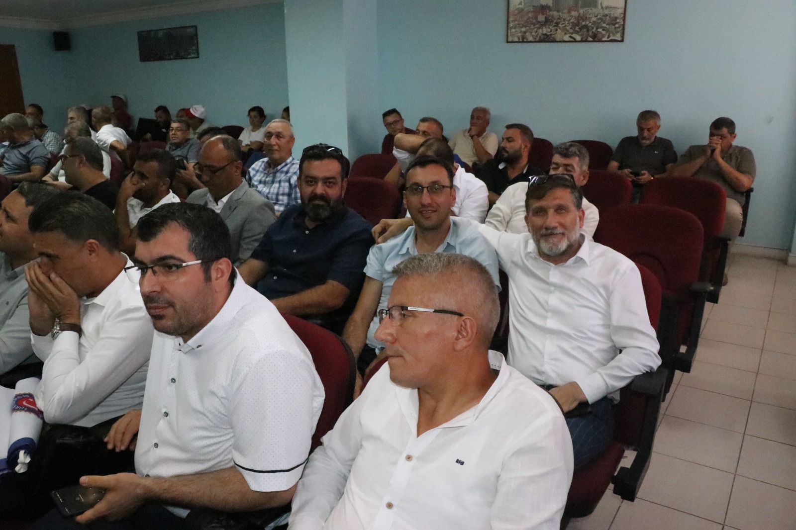 Türk-İş Adana 4. Bölge Temsilciliğinde Toplantı Yapıldı