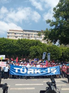 Adana’da “Zordayız Geçinemiyoruz” Açıklaması