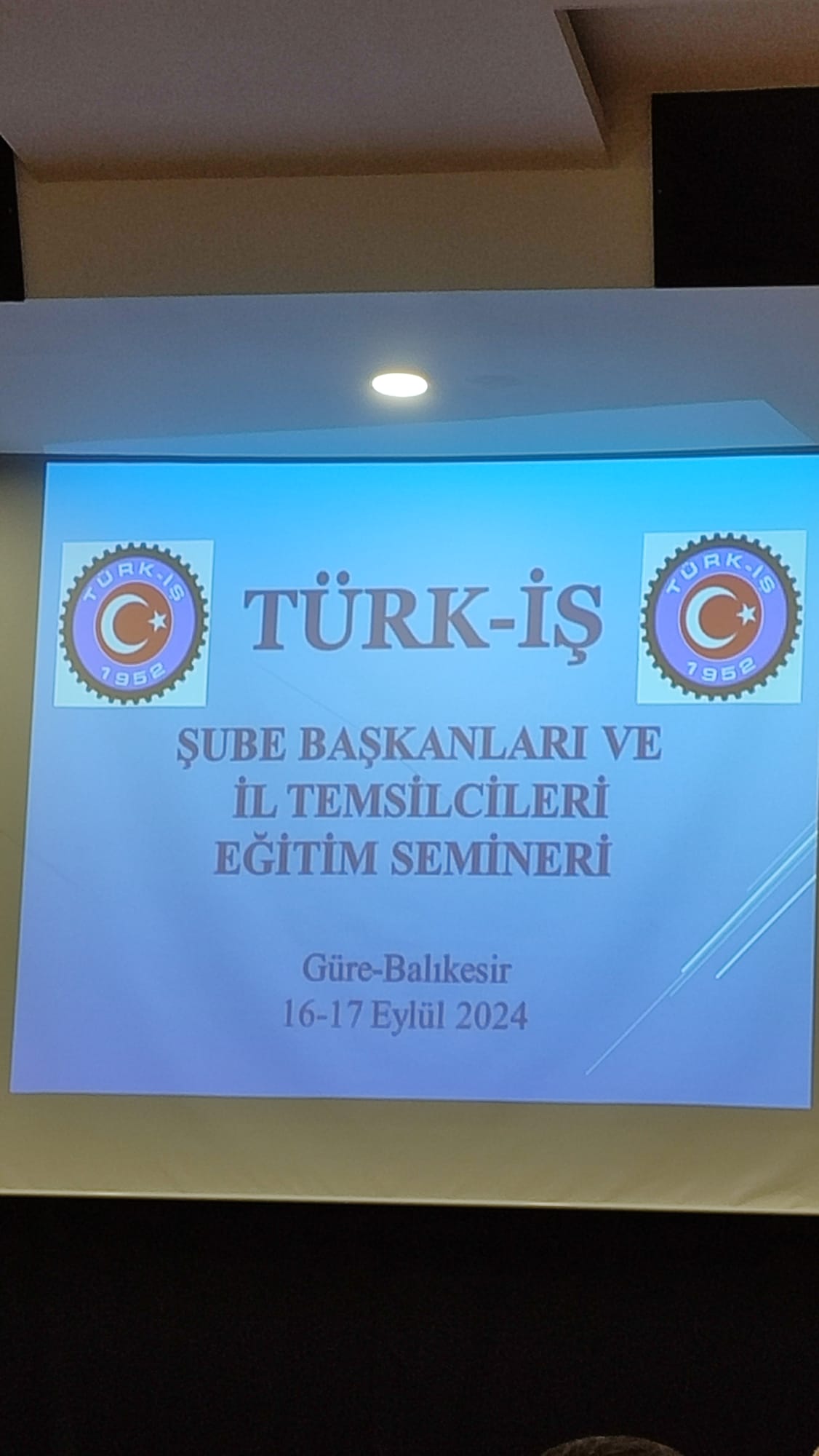 Türk-İş Eğitim Semineri Başladı