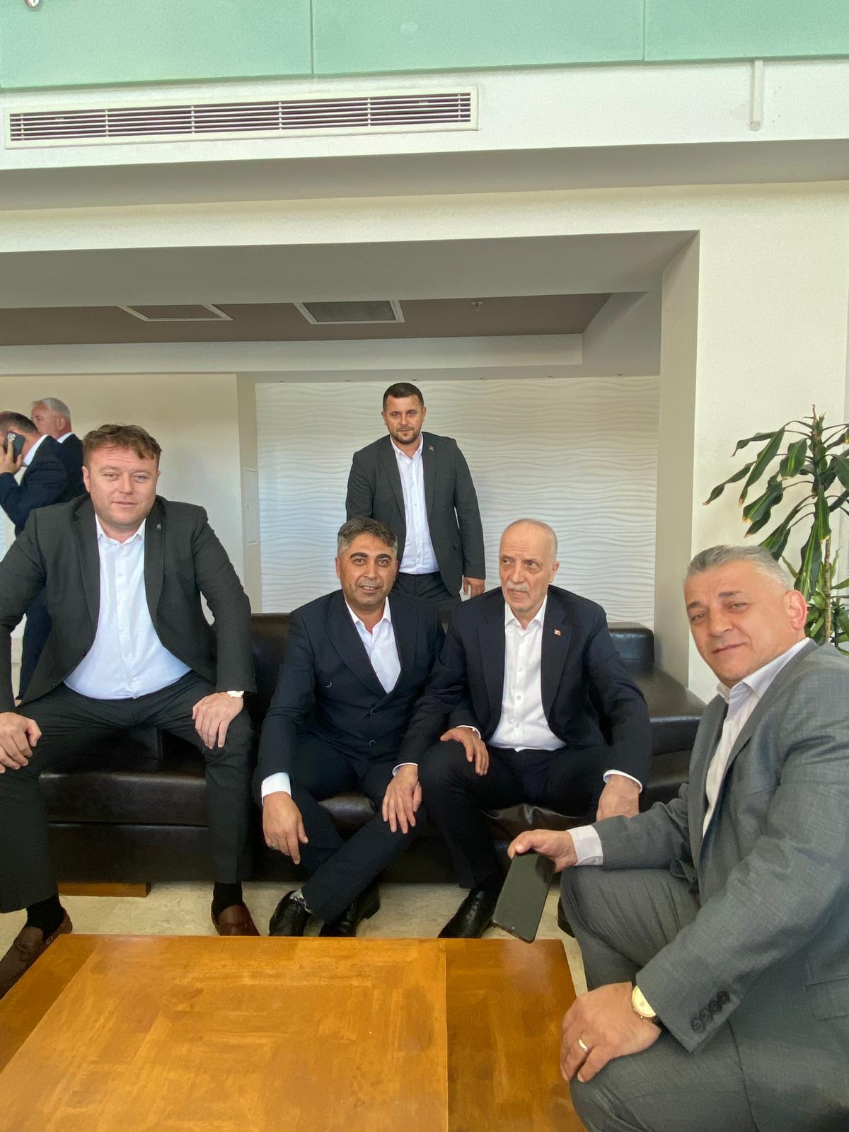 Türk-İş Eğitim Semineri Başladı