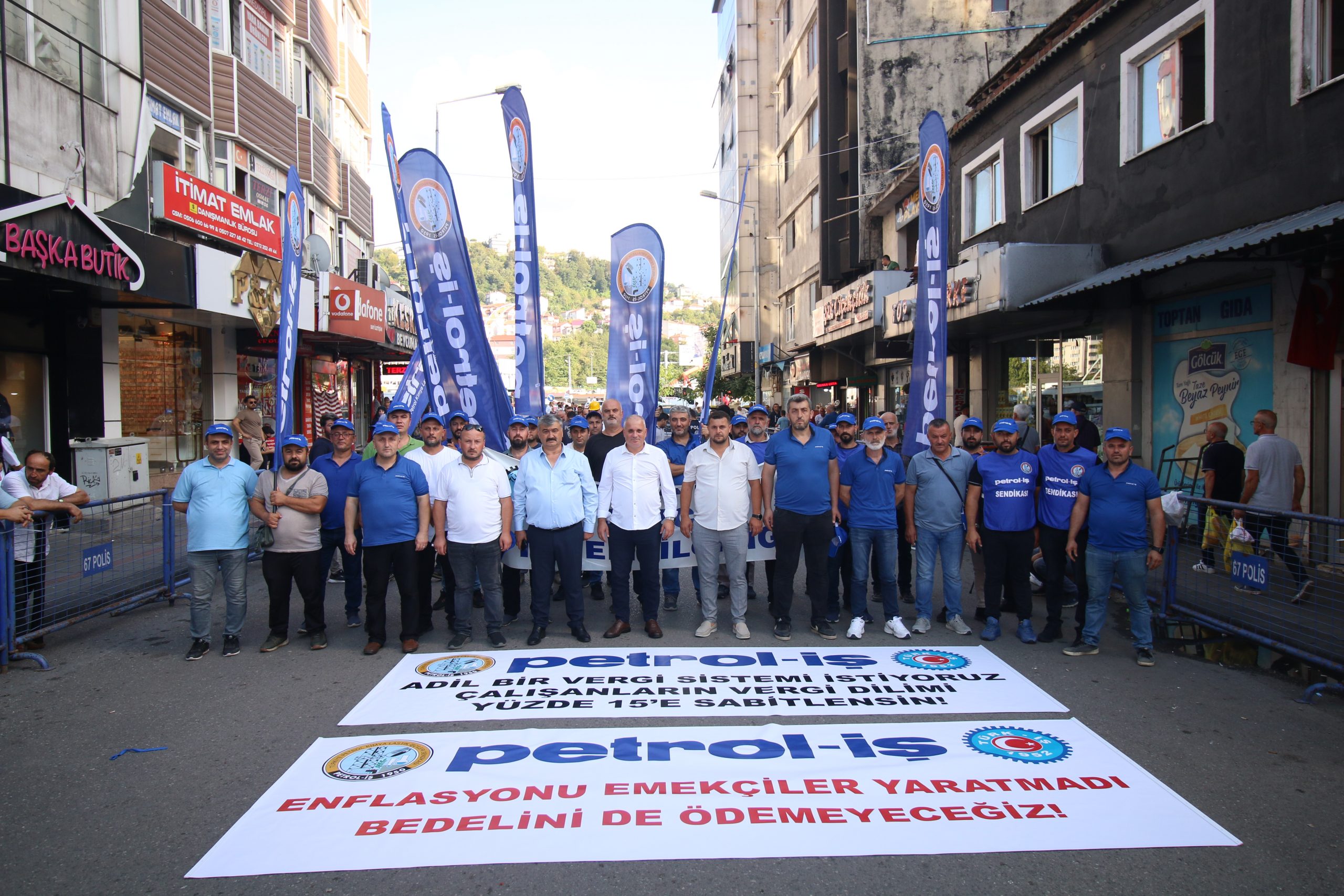 “ZORDAYIZ GEÇİNEMİYORUZ” MEYDAN MİTİNGLERİNİN İKİNCİSİ ZONGULDAK’TA YAPILDI