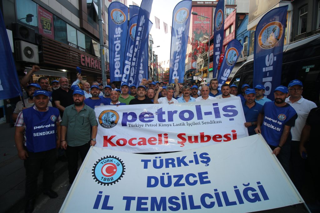 “ZORDAYIZ GEÇİNEMİYORUZ” MEYDAN MİTİNGLERİNİN İKİNCİSİ ZONGULDAK’TA YAPILDI