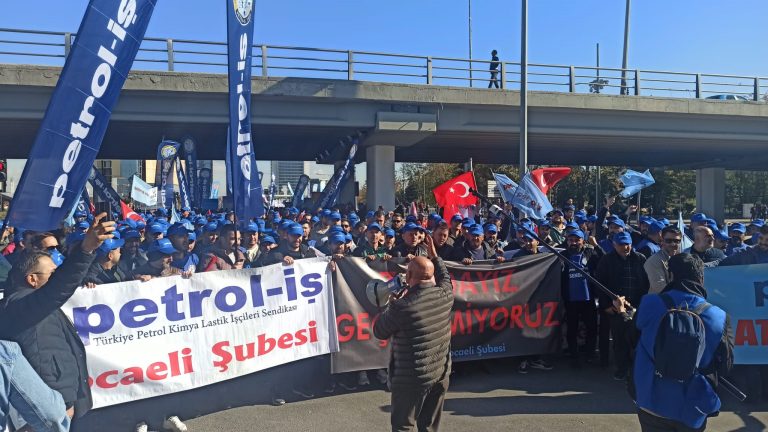 “ZORDAYIZ GEÇİNEMİYORUZ” EMEK BULUŞMASI ANKARA’DA GERÇEKLEŞTİRİLDİ