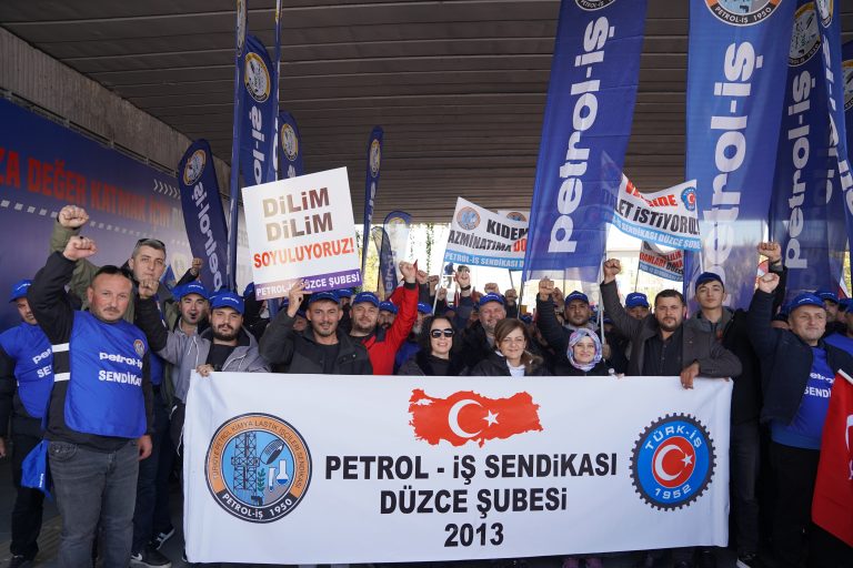 “ZORDAYIZ GEÇİNEMİYORUZ” EMEK BULUŞMASI ANKARA’DA GERÇEKLEŞTİRİLDİ
