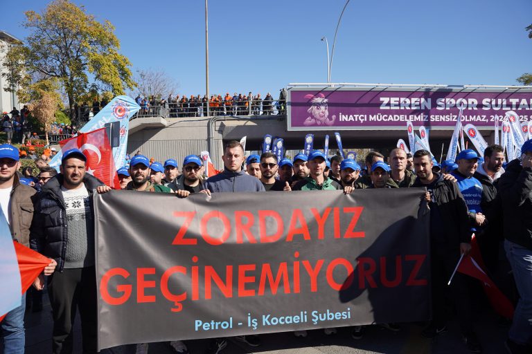 “ZORDAYIZ GEÇİNEMİYORUZ” EMEK BULUŞMASI ANKARA’DA GERÇEKLEŞTİRİLDİ