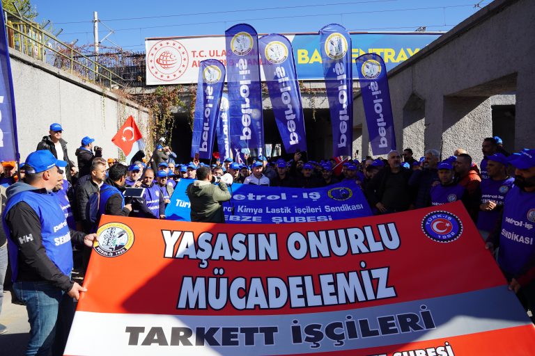 “ZORDAYIZ GEÇİNEMİYORUZ” EMEK BULUŞMASI ANKARA’DA GERÇEKLEŞTİRİLDİ