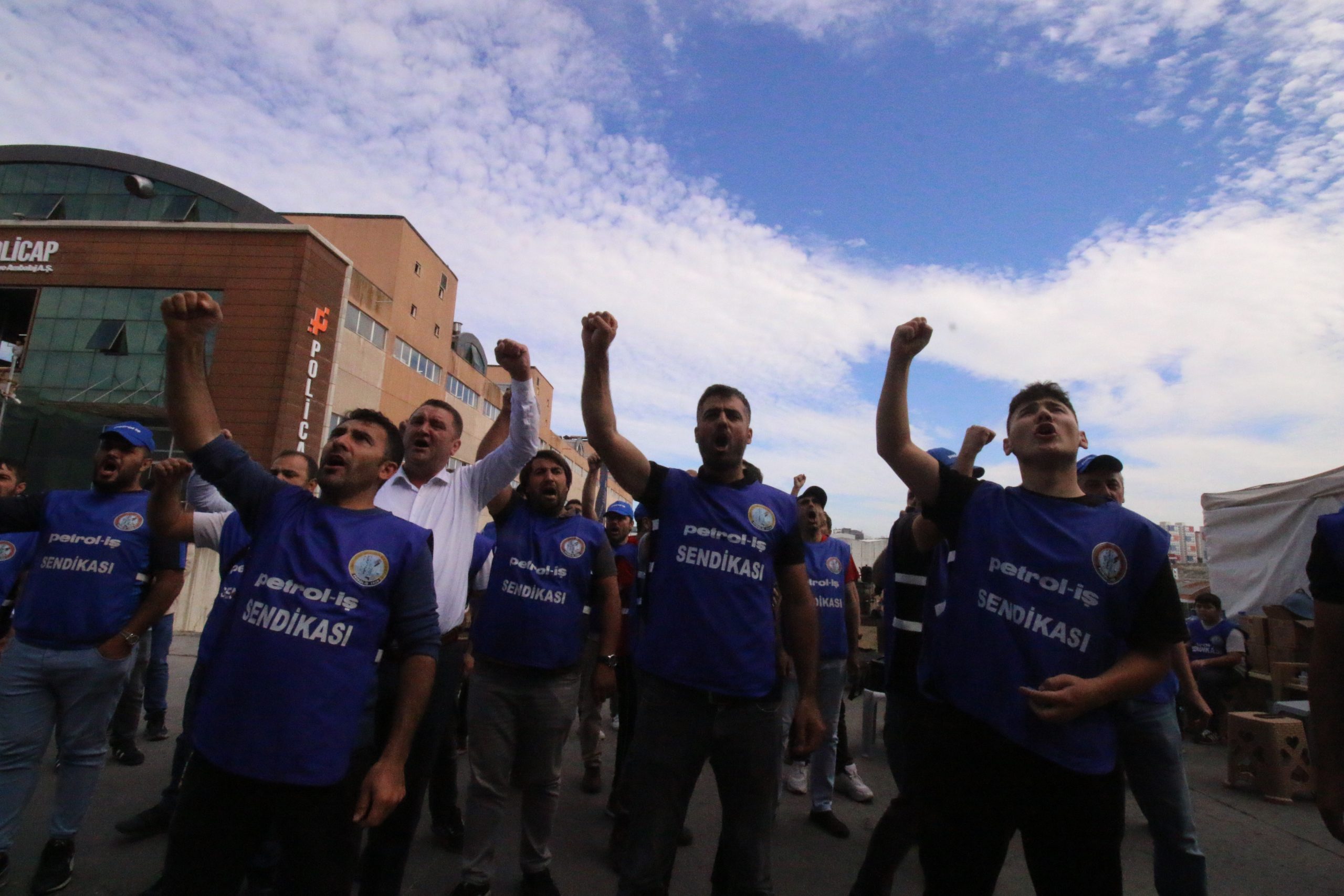 Grevin 22. Gününde As Plastik’te Basın Açıklaması Yapıldı