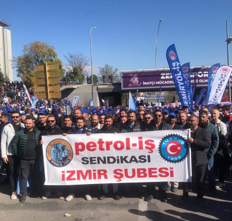 “ZORDAYIZ GEÇİNEMİYORUZ” EMEK BULUŞMASI ANKARA’DA GERÇEKLEŞTİRİLDİ