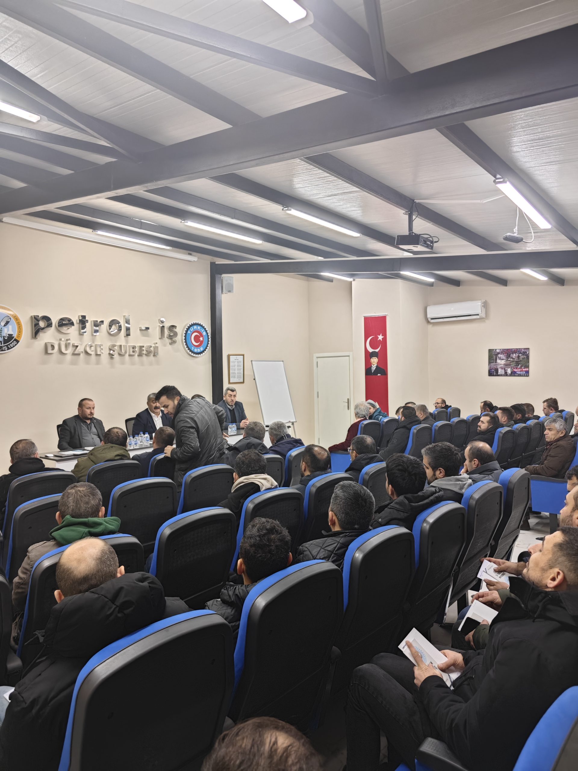 Düzce'de Yeni Üye Eğitimi Başladı