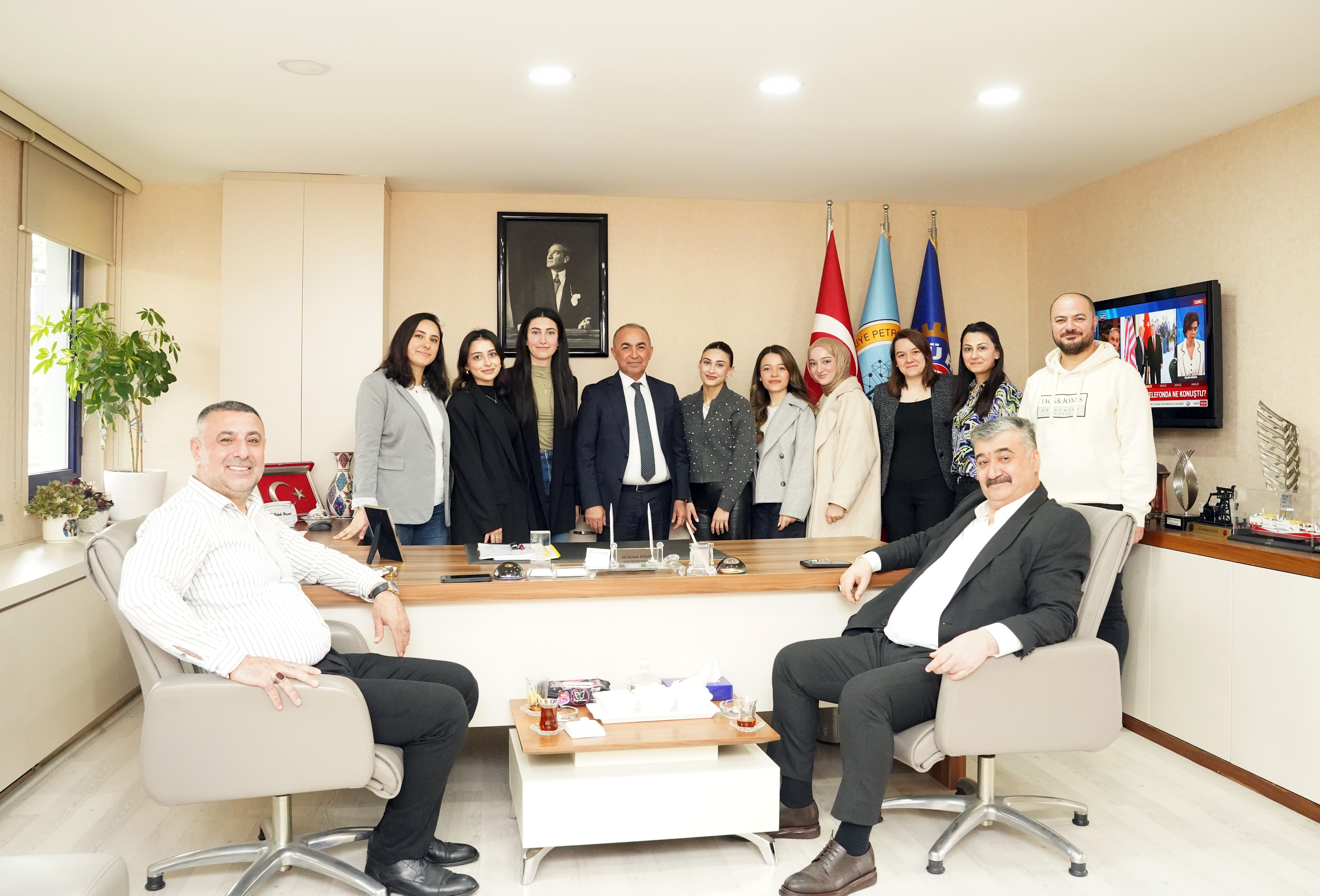 Marmara Üniversitesi Çalışma Ekonomisi ve Endüstri İlişkileri Bölümü Öğrencilerinden Sendikamıza Ziyaret