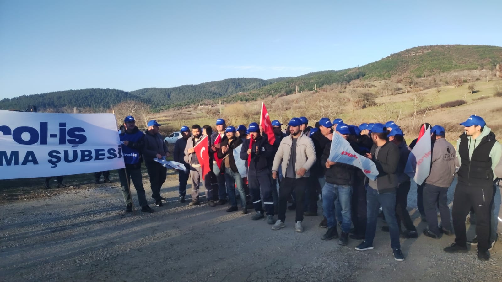 Bandırma Şubemizden Basın Açıklaması; Troy Sendikalı Olacak, İşçi Hakkını Alacak!