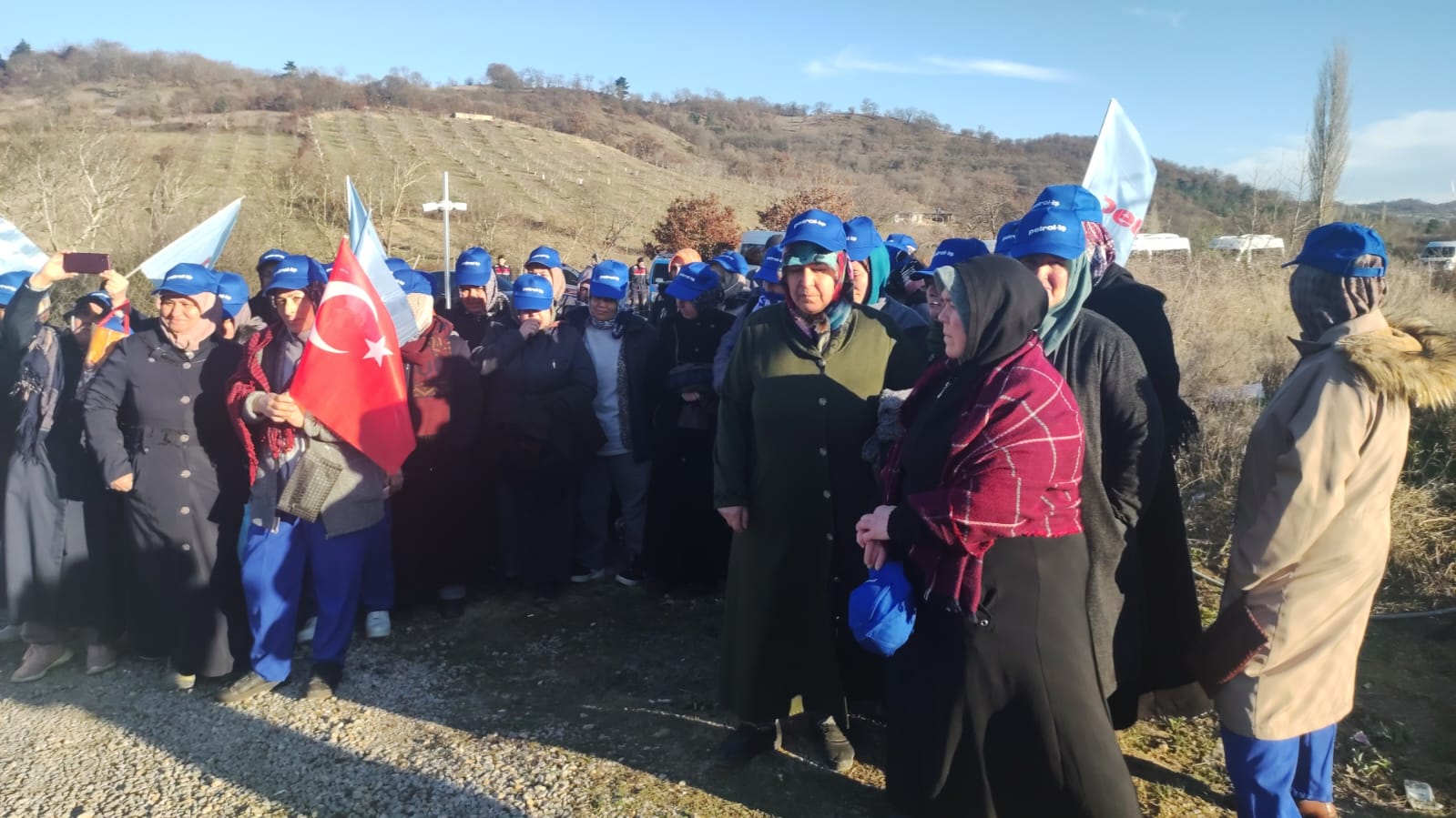 Bandırma Şubemizden Basın Açıklaması; Troy Sendikalı Olacak, İşçi Hakkını Alacak!