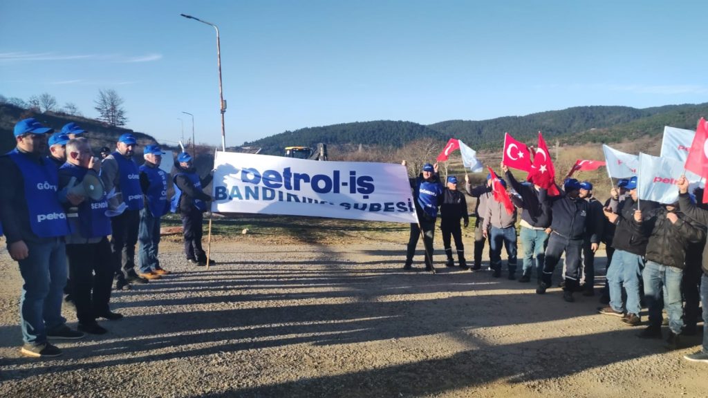Bandırma Şubemizden Basın Açıklaması; Troy Sendikalı Olacak, İşçi Hakkını Alacak!