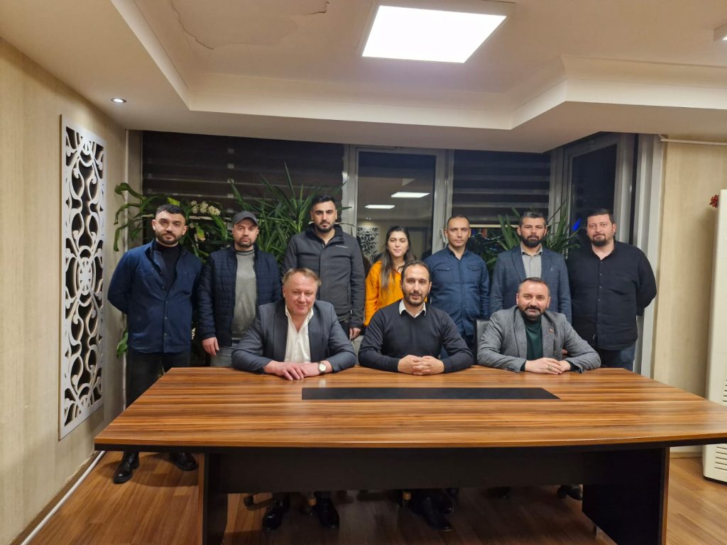 PO Lighting İşyerinde TİS İmzalandı