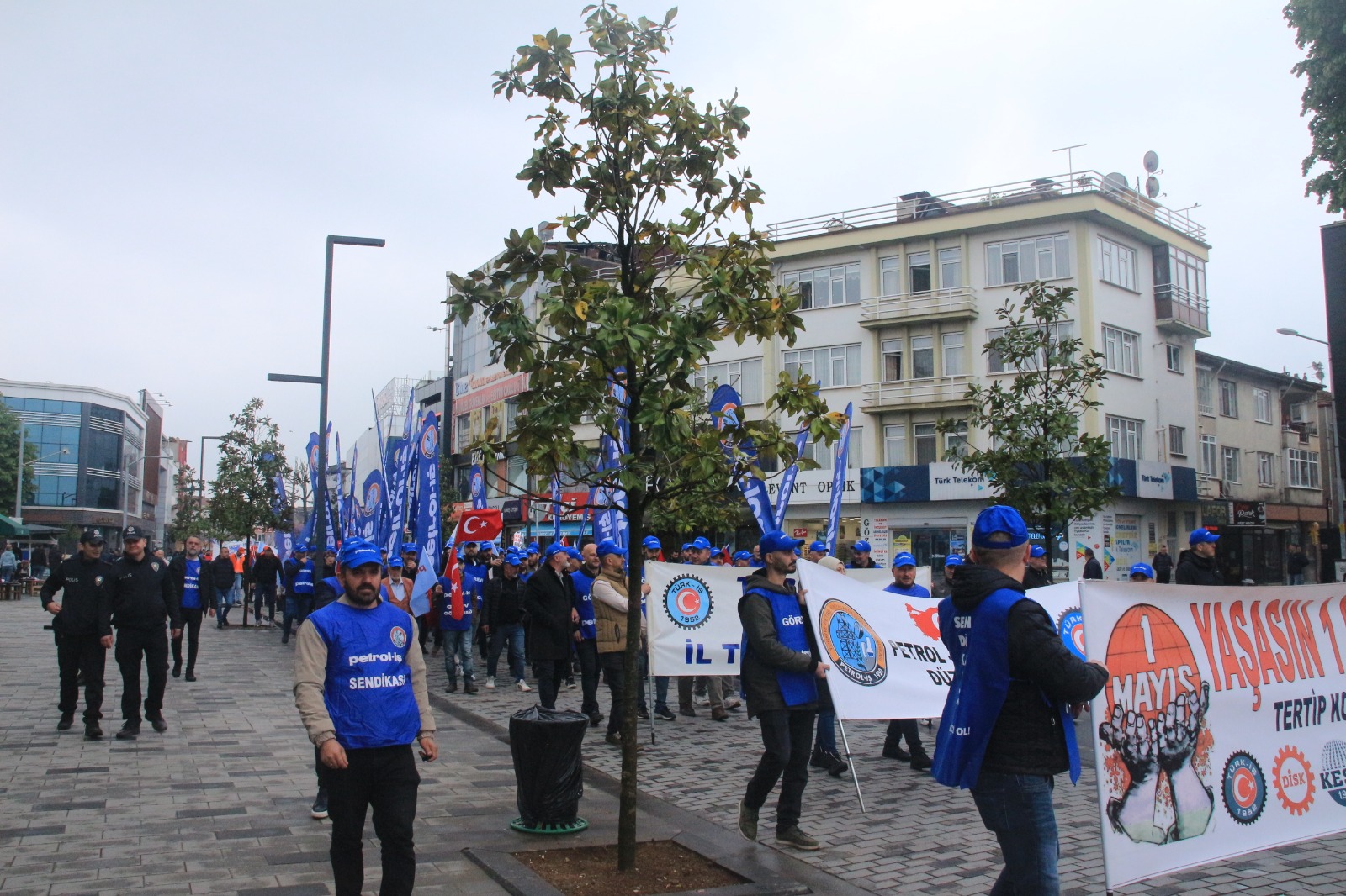 Düzce’de Ortak, Kitlesel 1 Mayıs